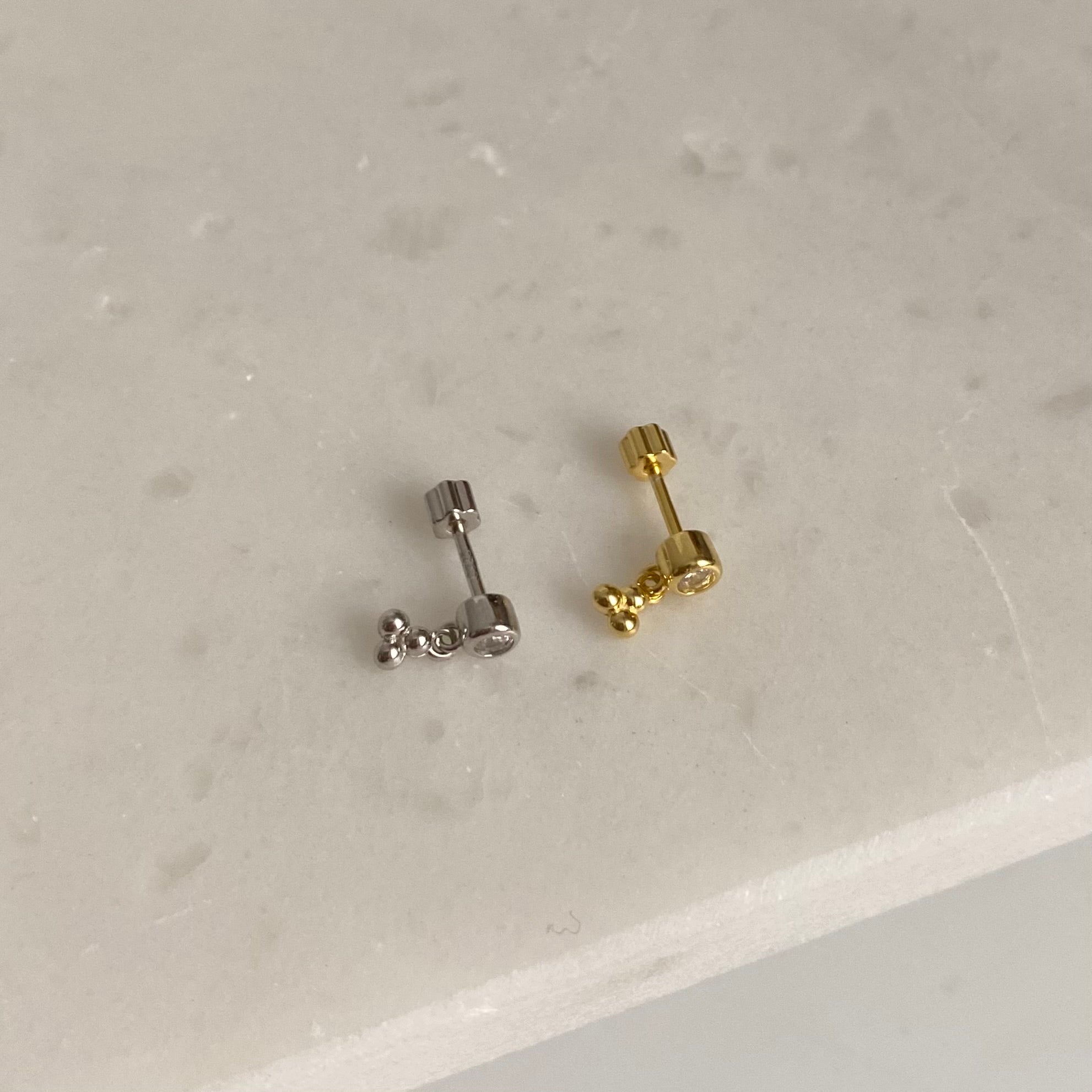 925 Gümüş Sallatılı Taş Piercing (tek adet)