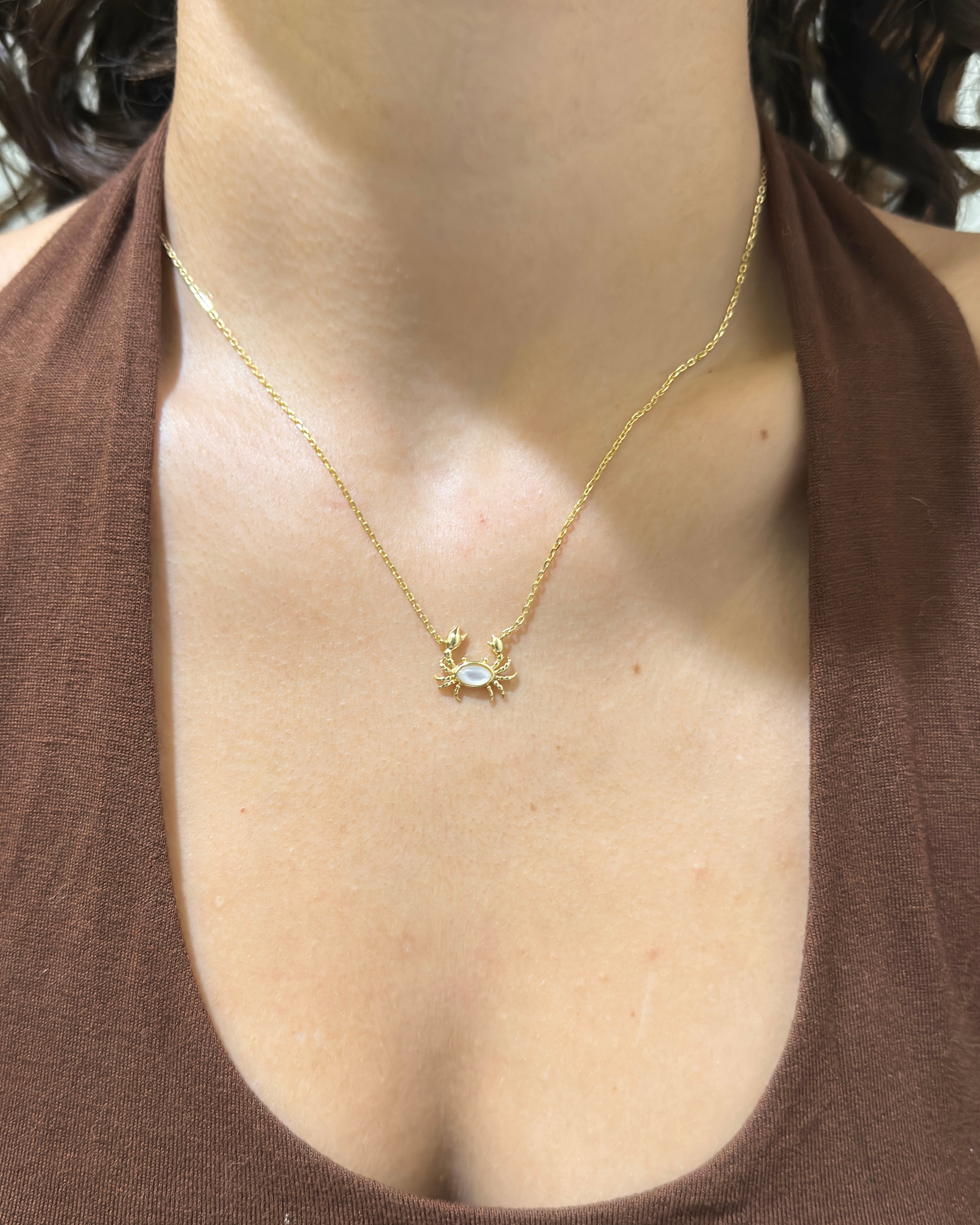 925 | Sedef Taş Yengeç Kolye