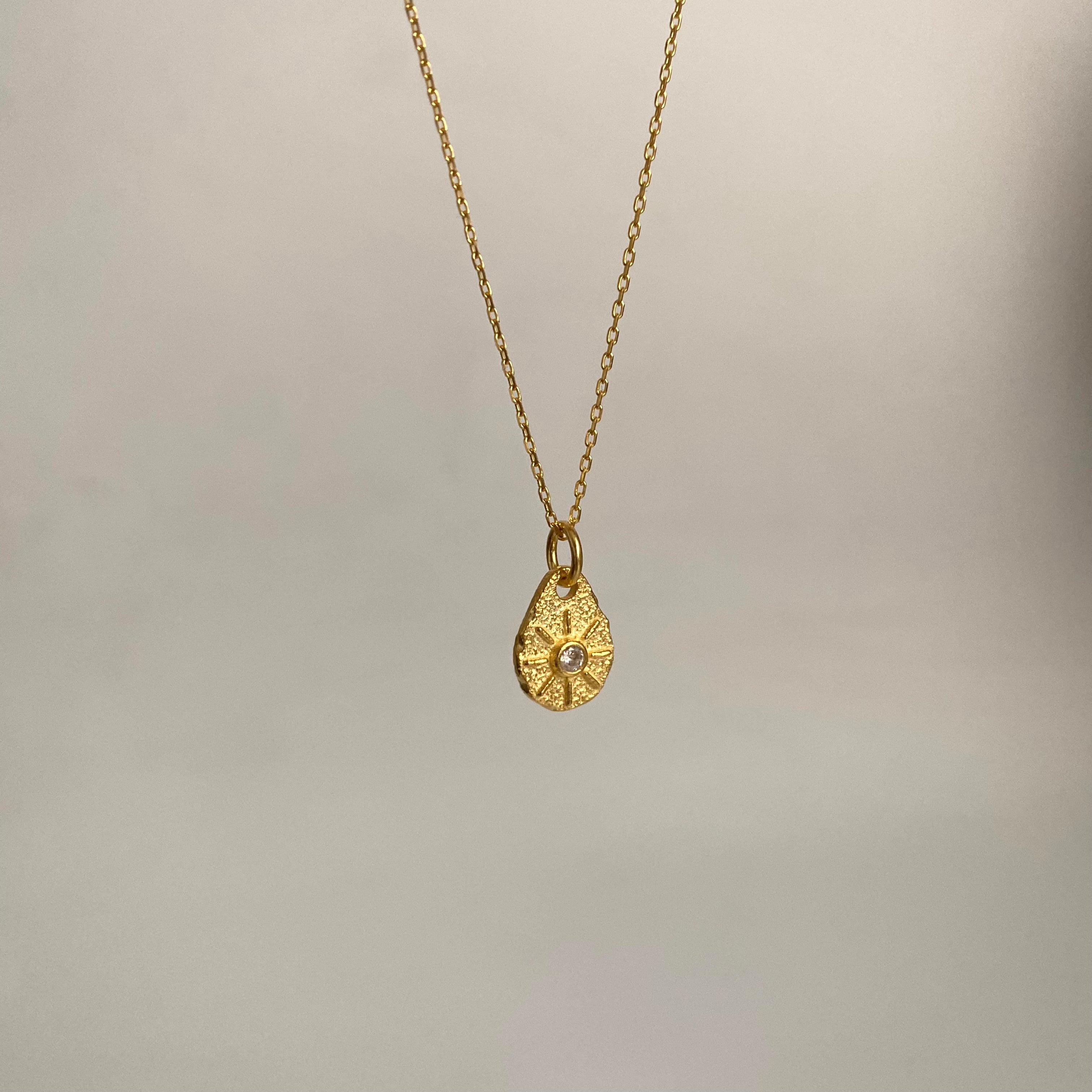 925 Ayar Gümüş Taş Motif Plaka Kolye