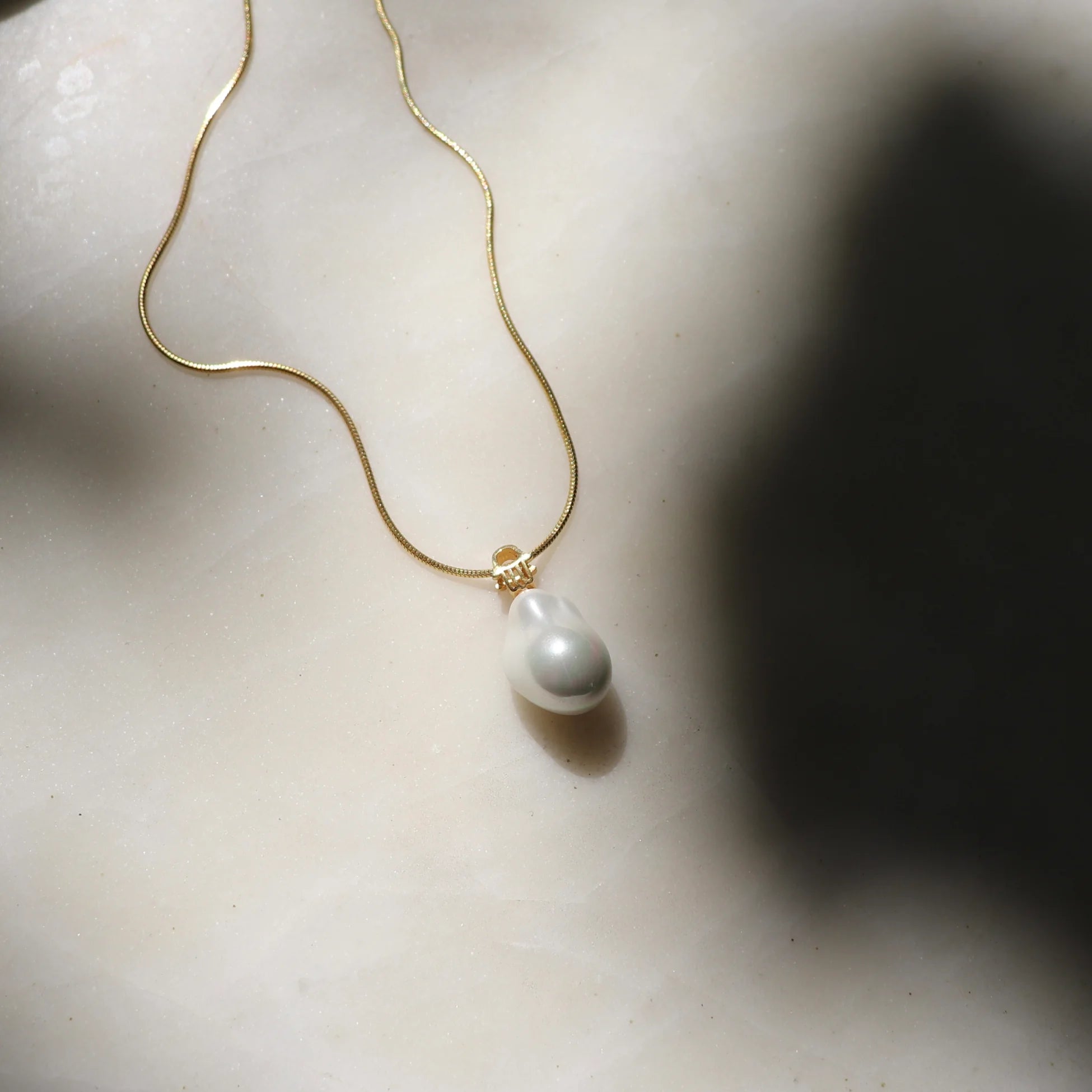 925 Ayar Gümüş Hamsa İnci Kolye