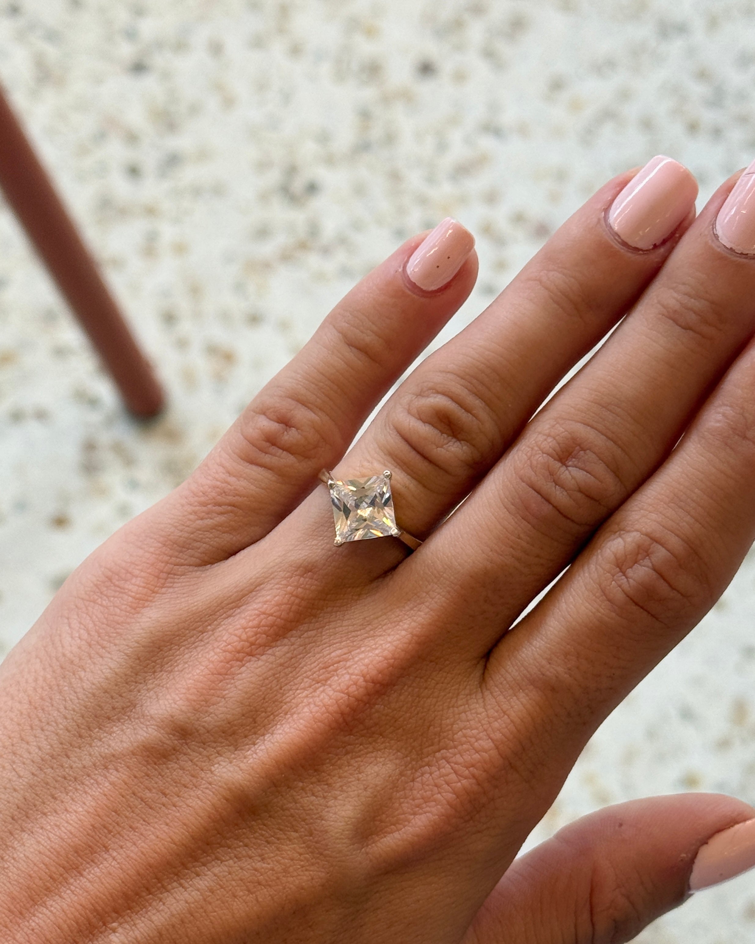 925 | Kare Tektaş Yüzük