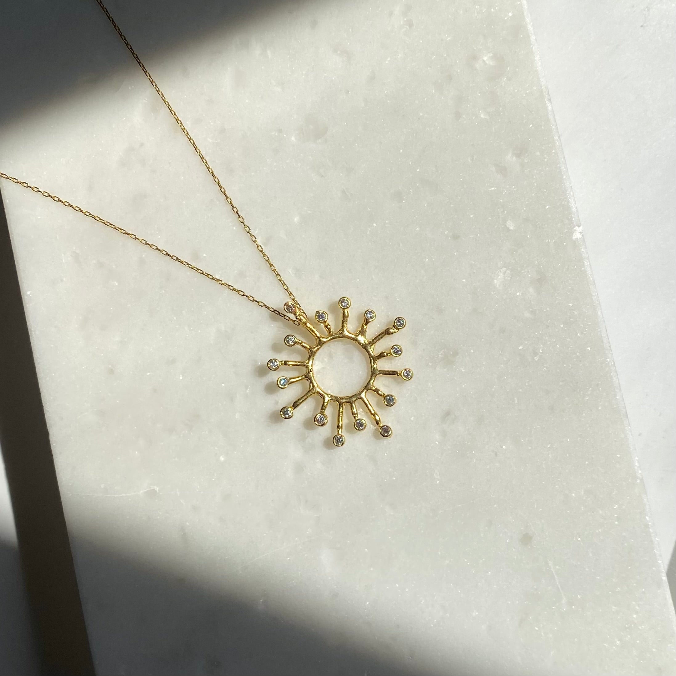 925 Gümüş Maxi Taşlı Güneş Kolye