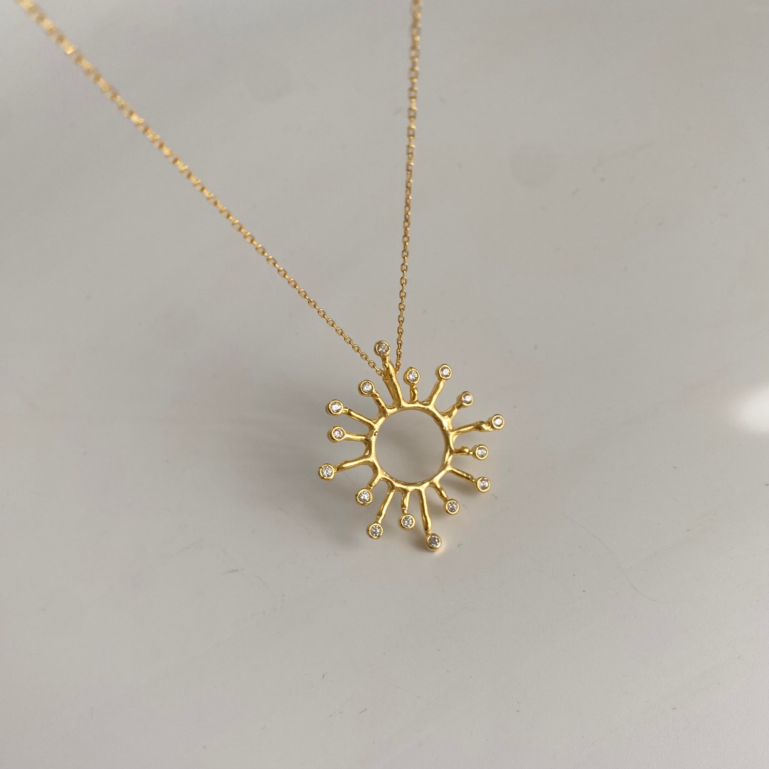 925 Gümüş Maxi Taşlı Güneş Kolye