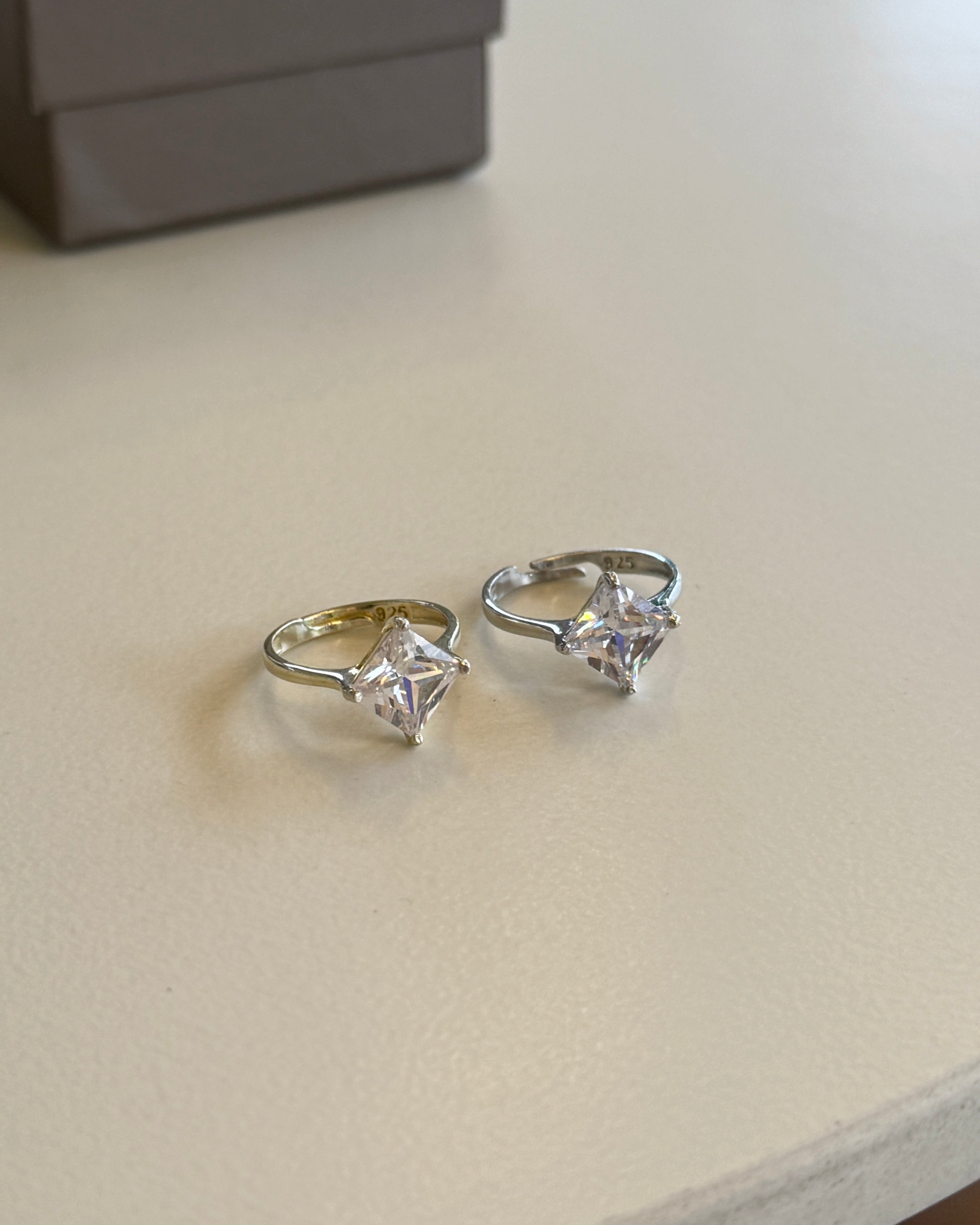 925 | Kare Tektaş Yüzük