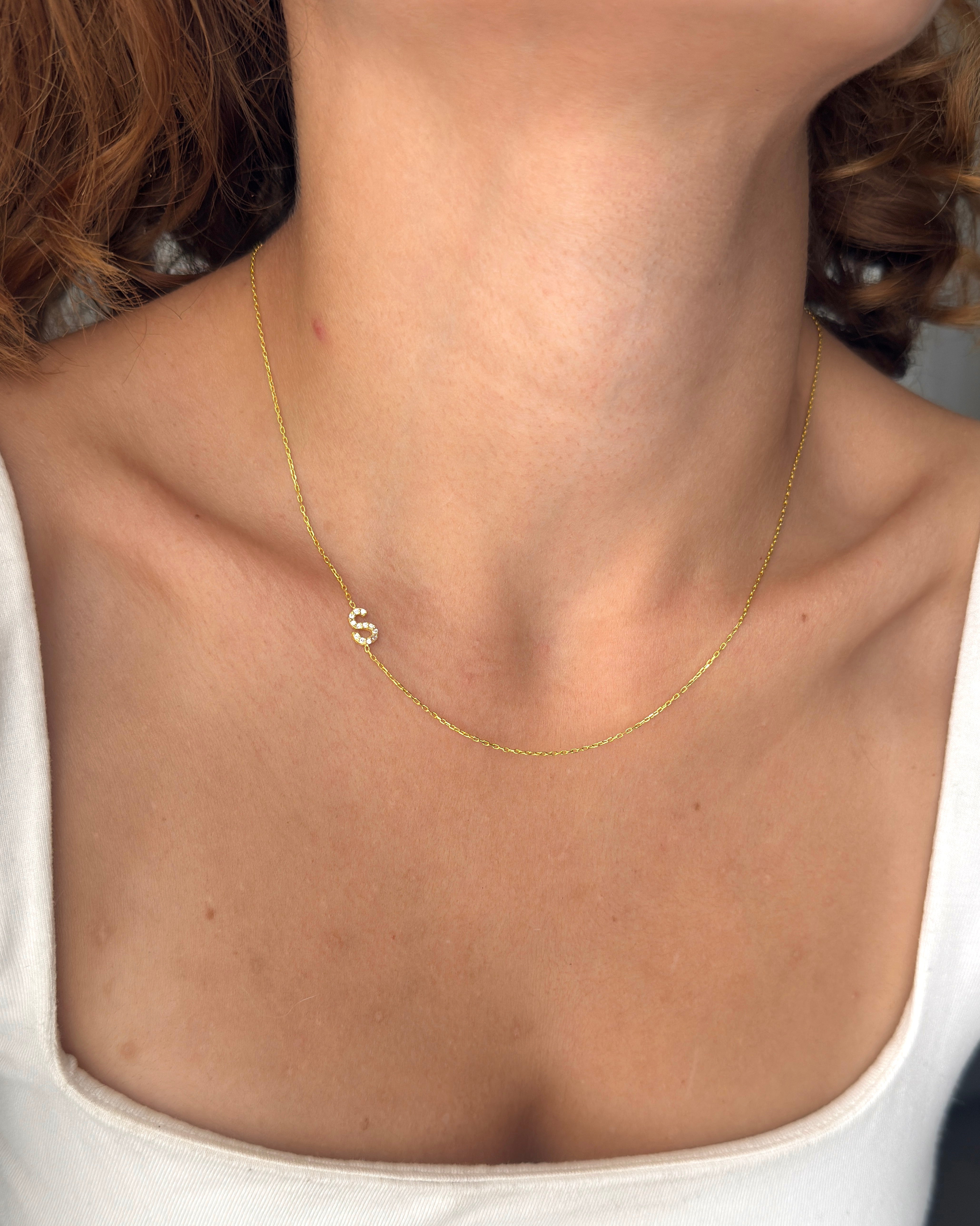 925 | Taşlı Köprücük Harf Kolye