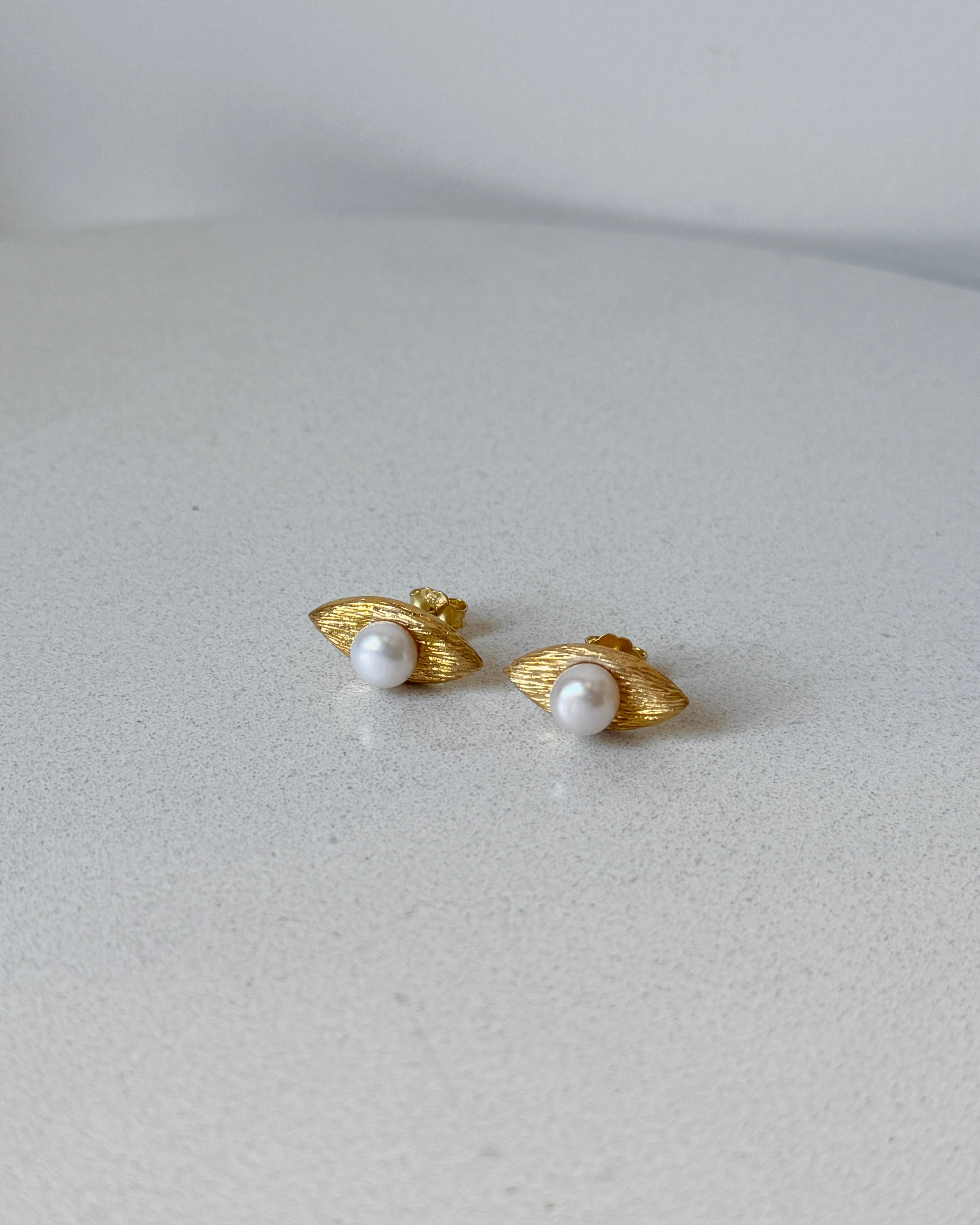 925 | İncili Göz Küpe