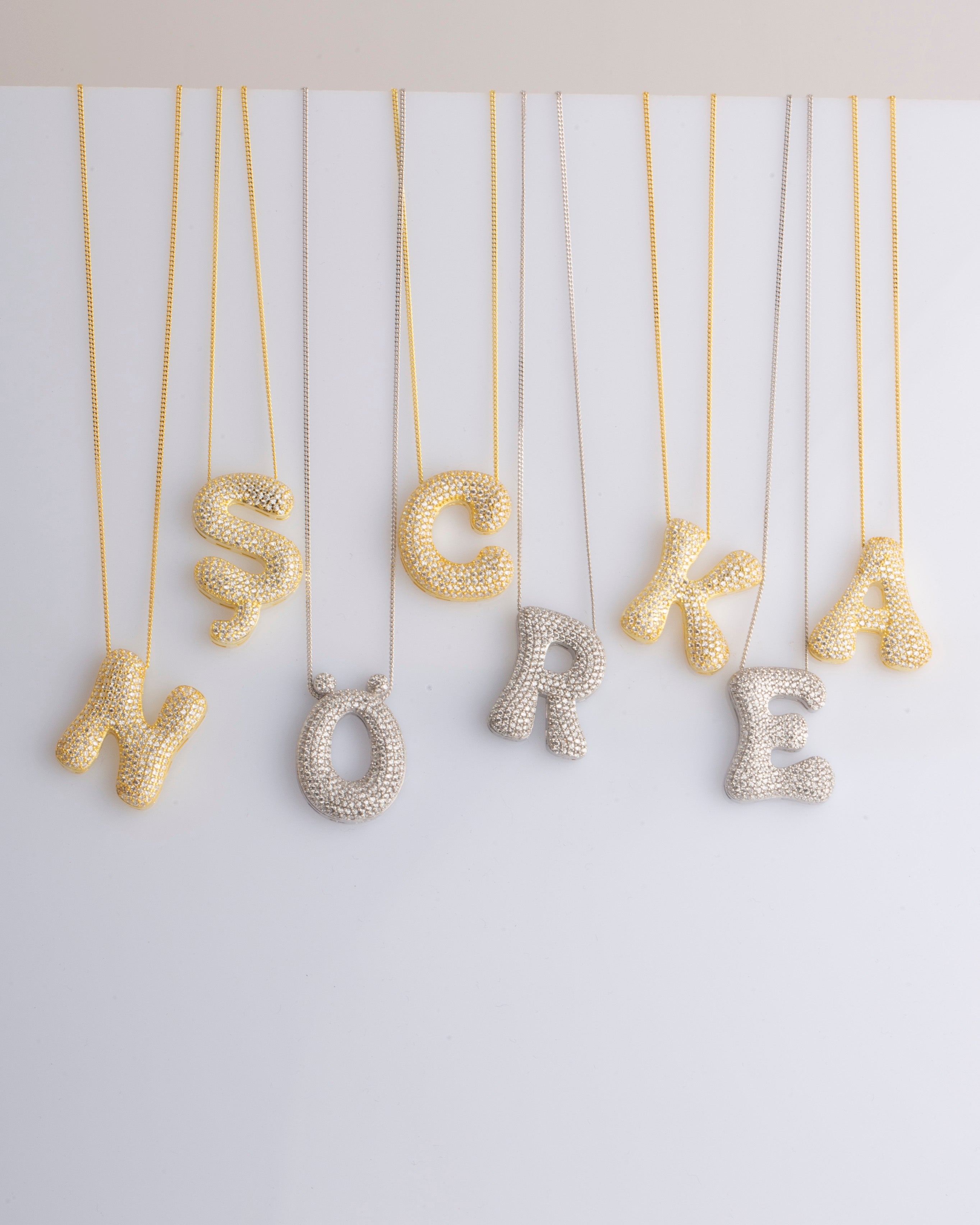 925 Ayar Gümüş Taşlı Büyük Asimetrik Harf Kolye