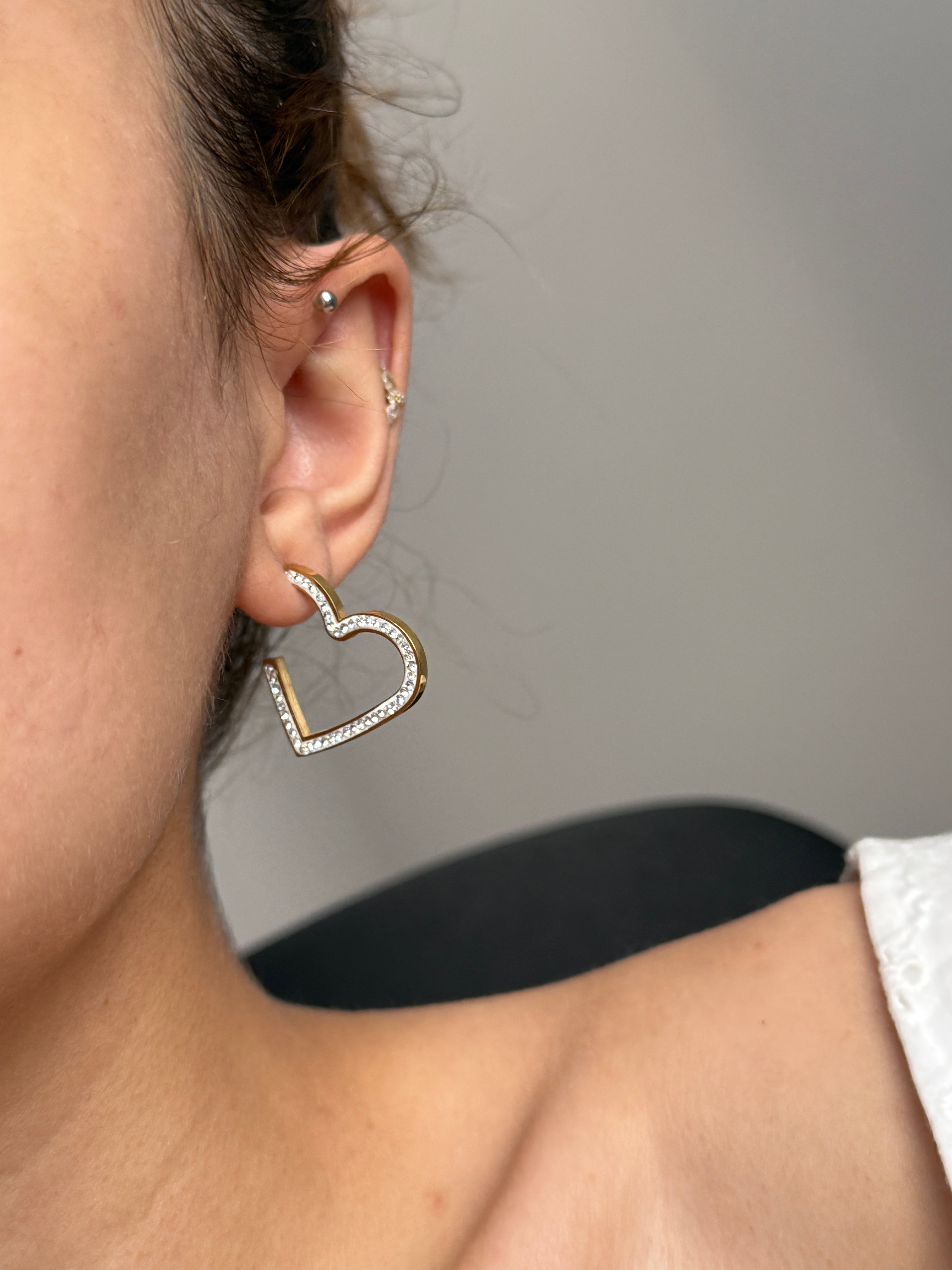 Çelik Taşlı Kalp Küpe