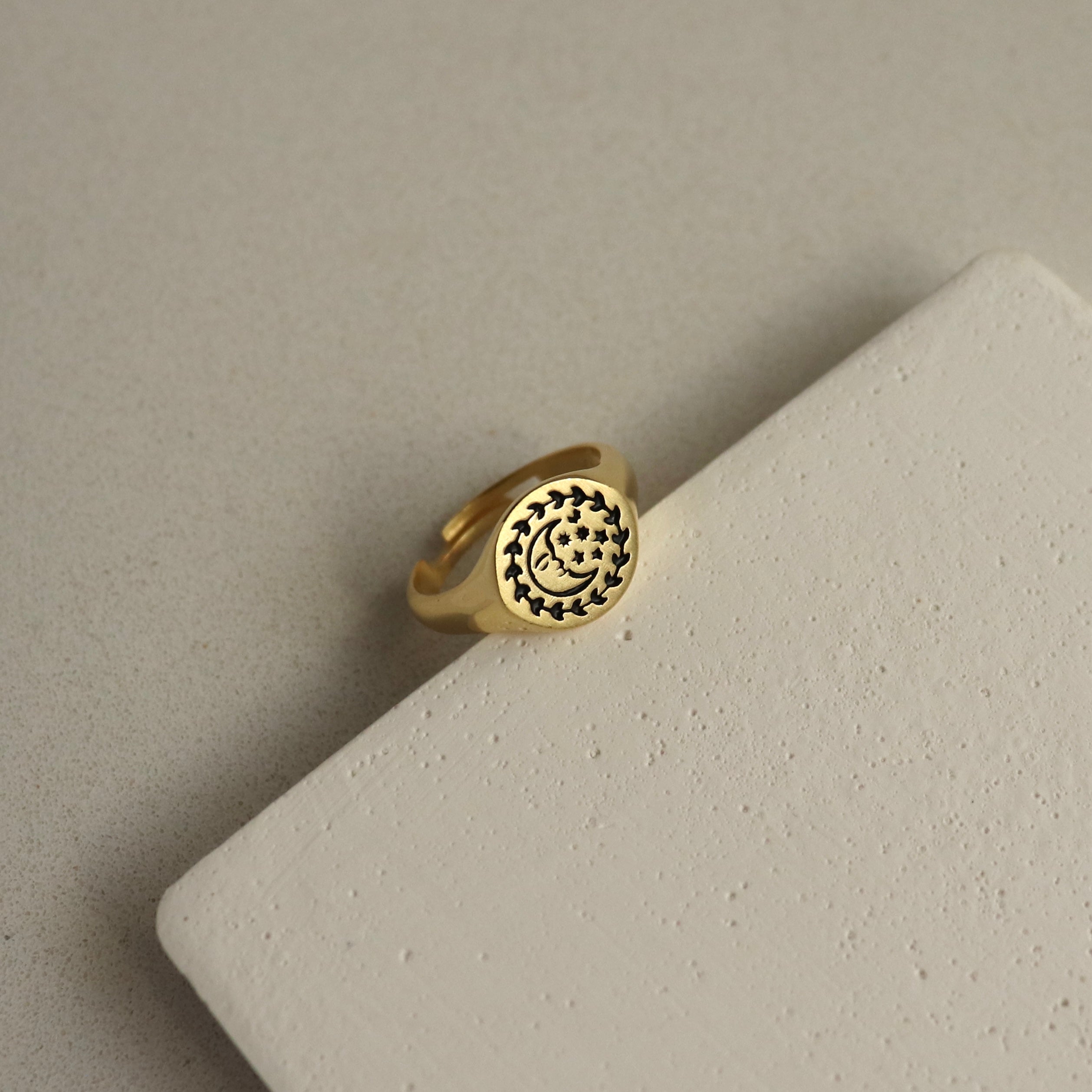 925 Ayar Gümüş | Motifli Ay Şovalye Yüzük