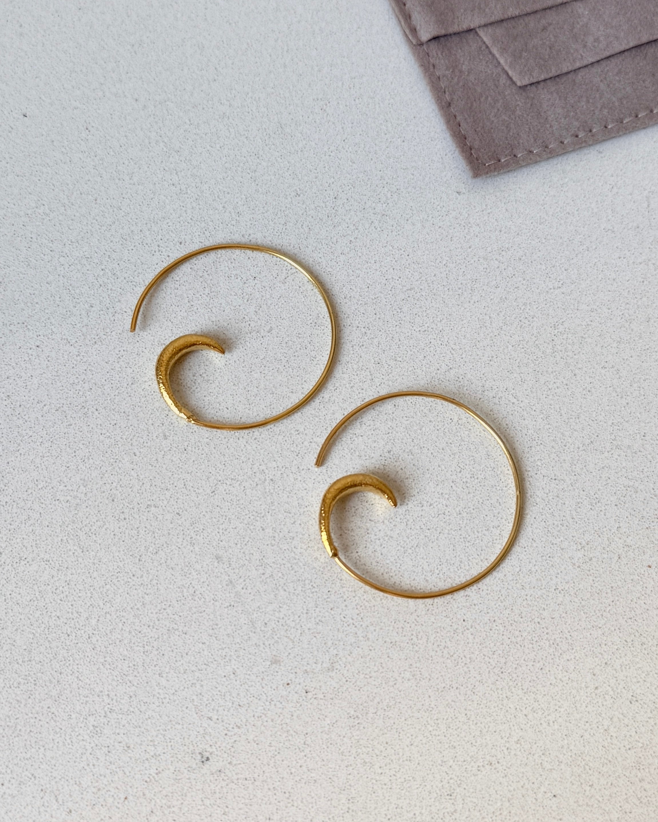 925 | Minimal Döngü Küpe