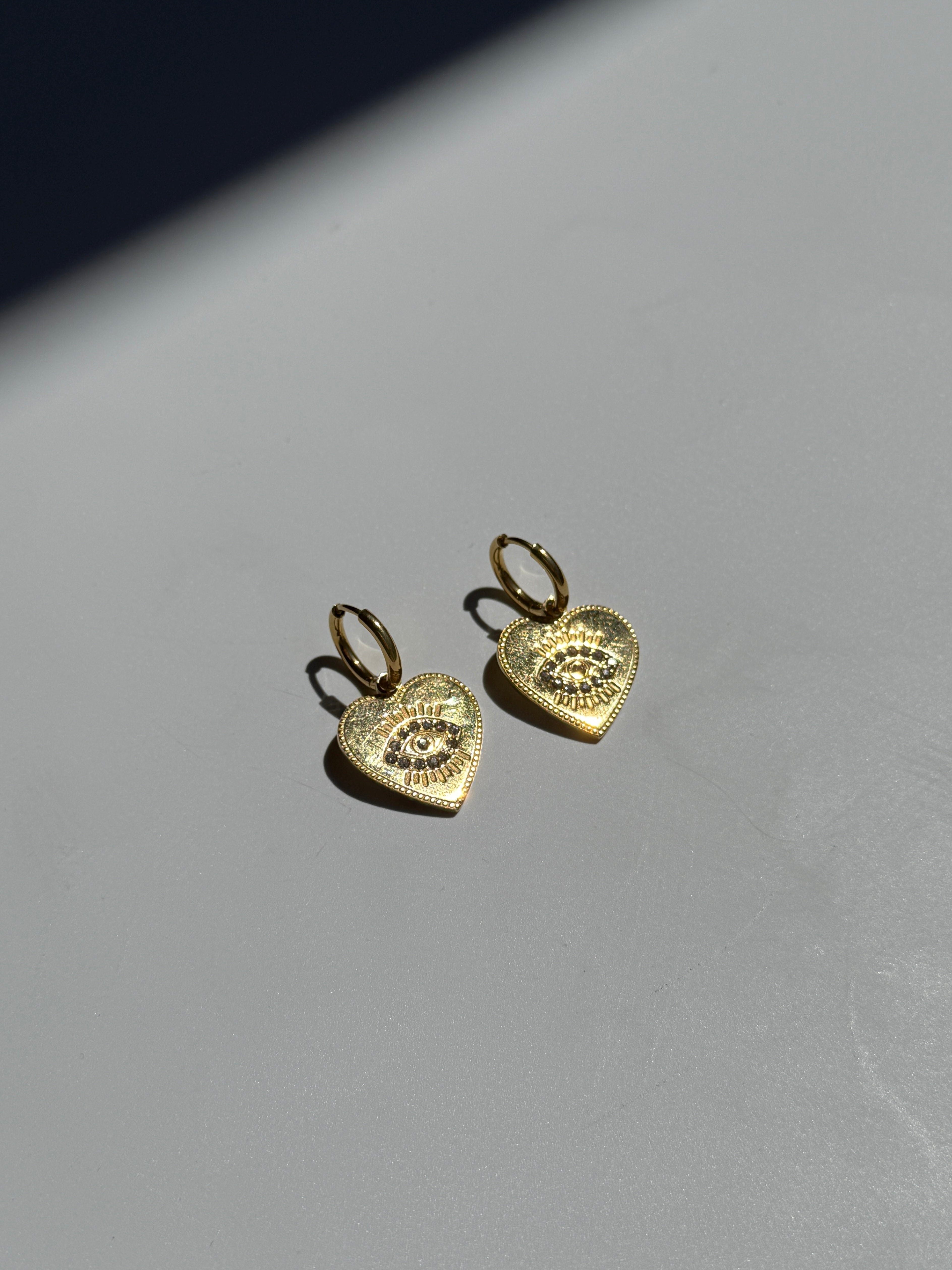 Çelik Motif Kalp Küpe