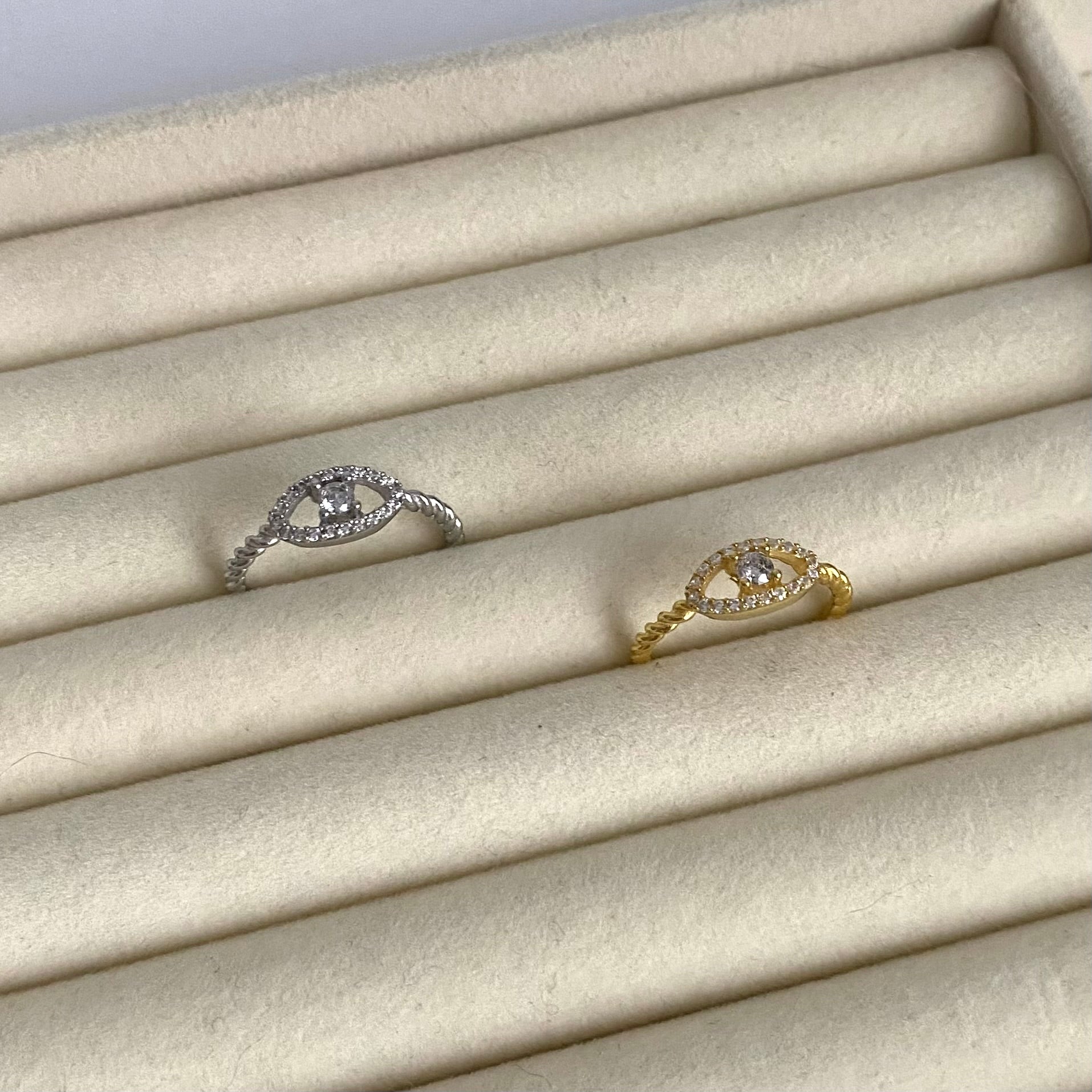 925 Ayar Gümüş Burgulu Göz Yüzük