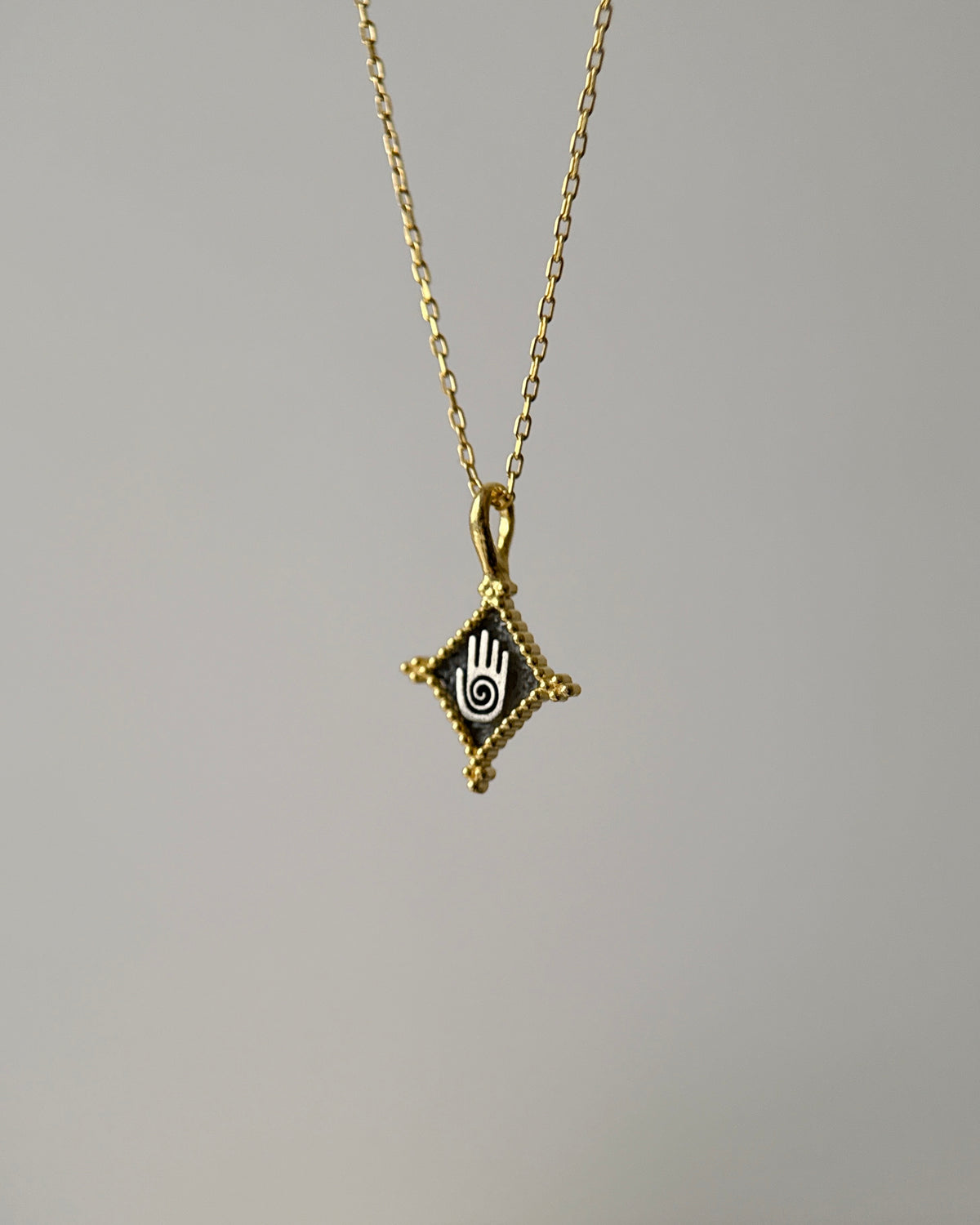 925 | Mix Spiral Hamsa Kolye