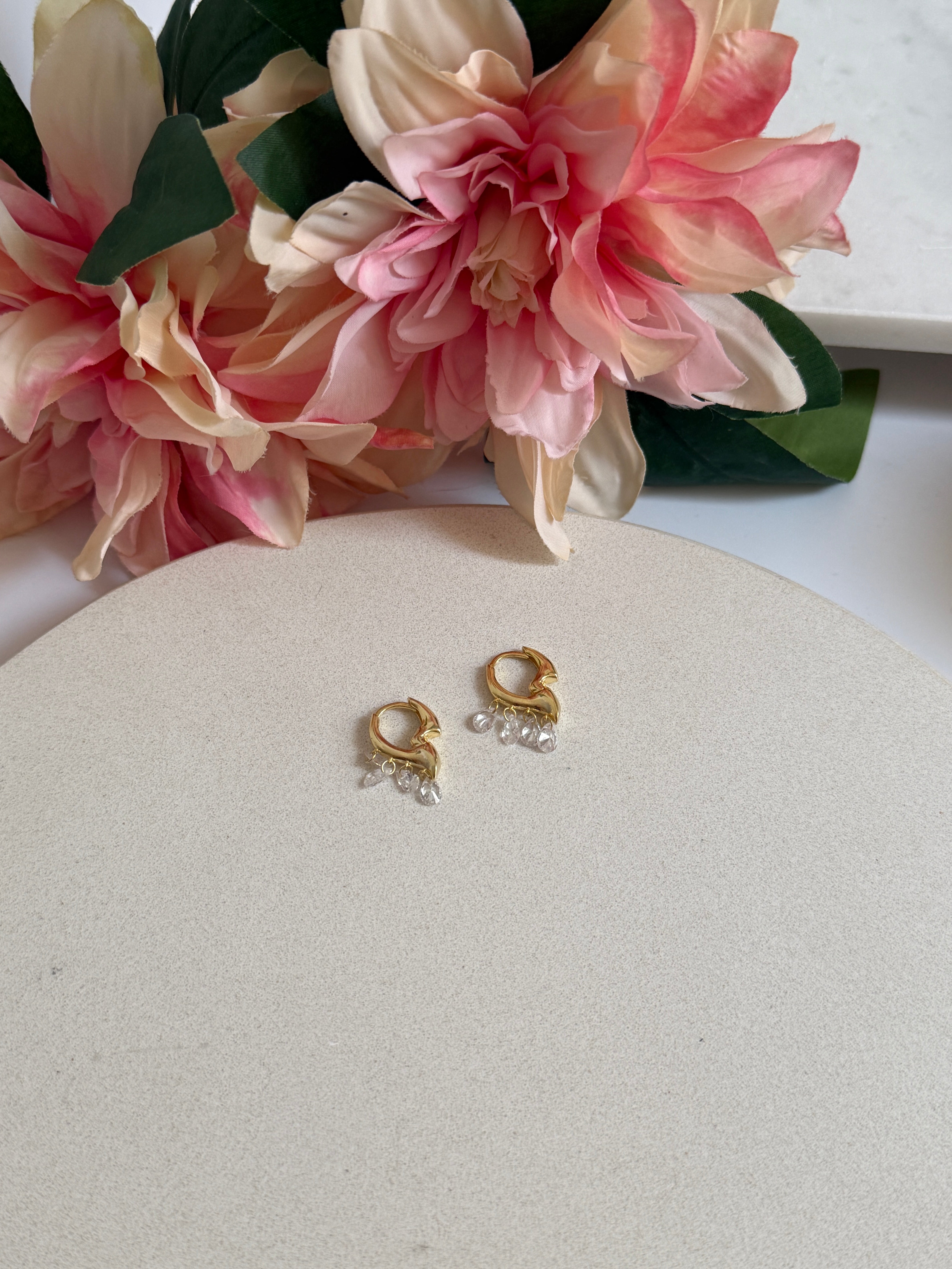 925 Gümüş Taşlı Dalga Küpe