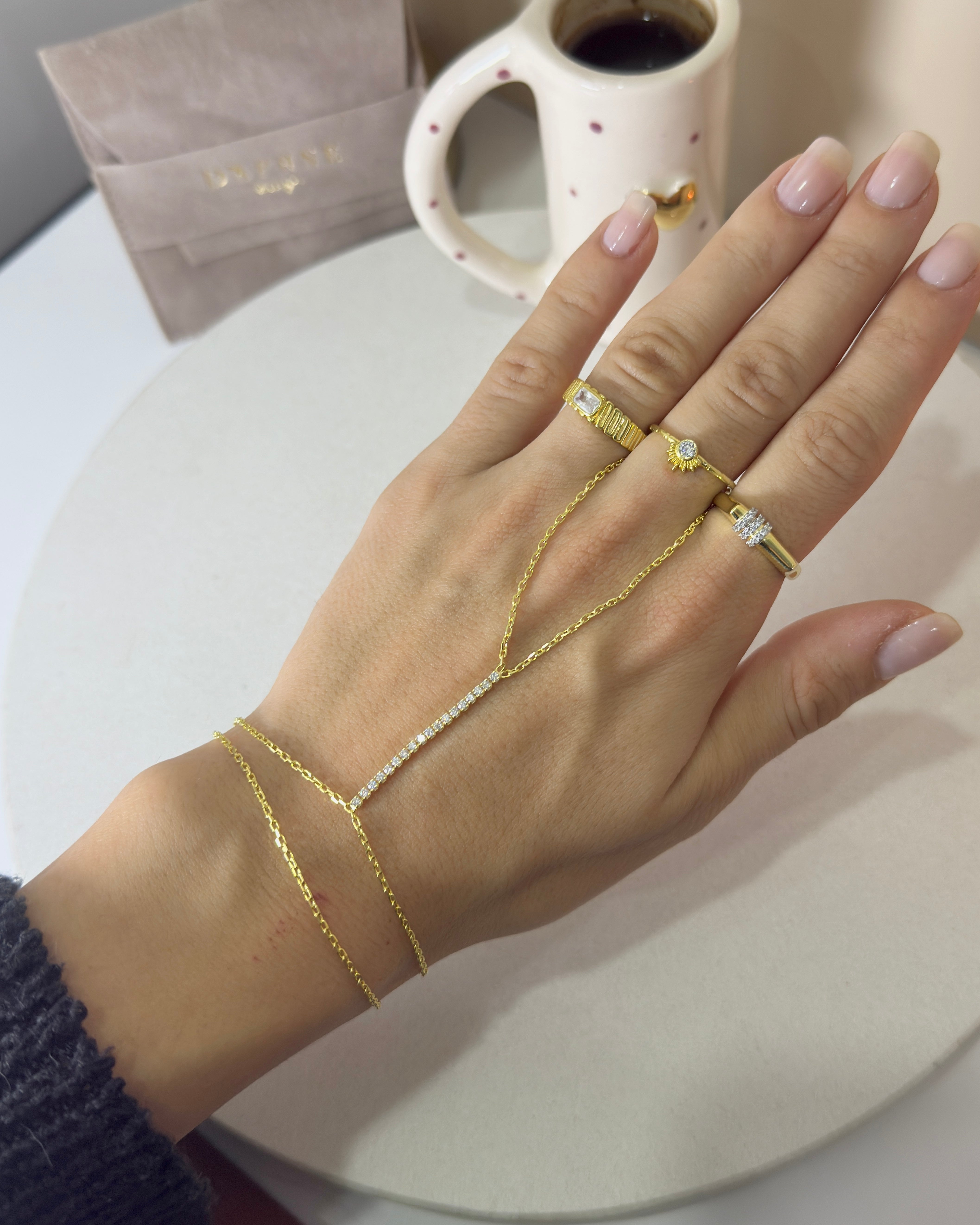 925 | Su Yolu Şahmeran