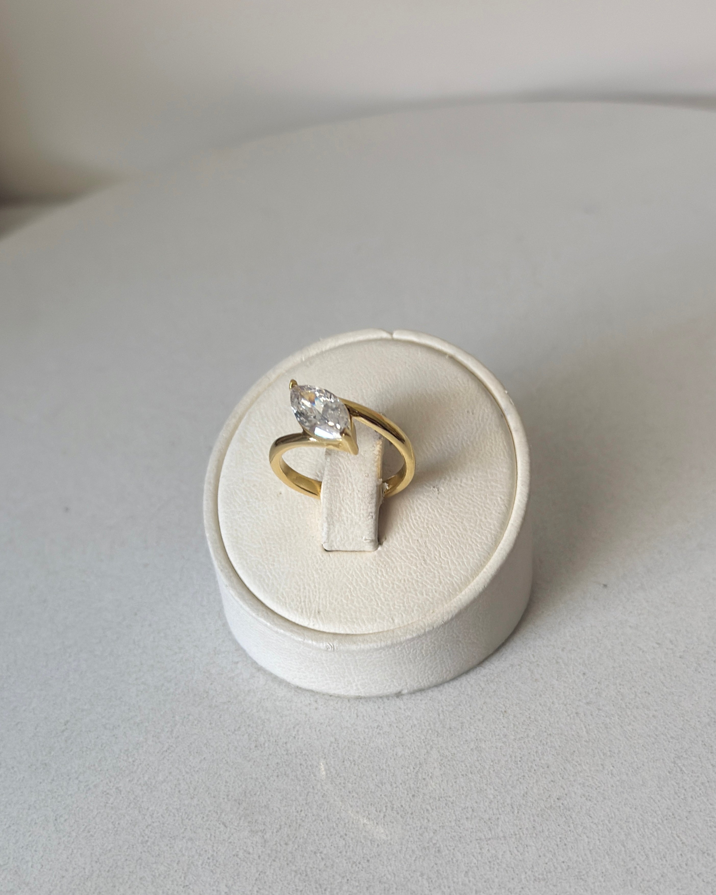 925 | Yatay Markiz Tektaş Yüzük / Ayarlanabilir Ölçü