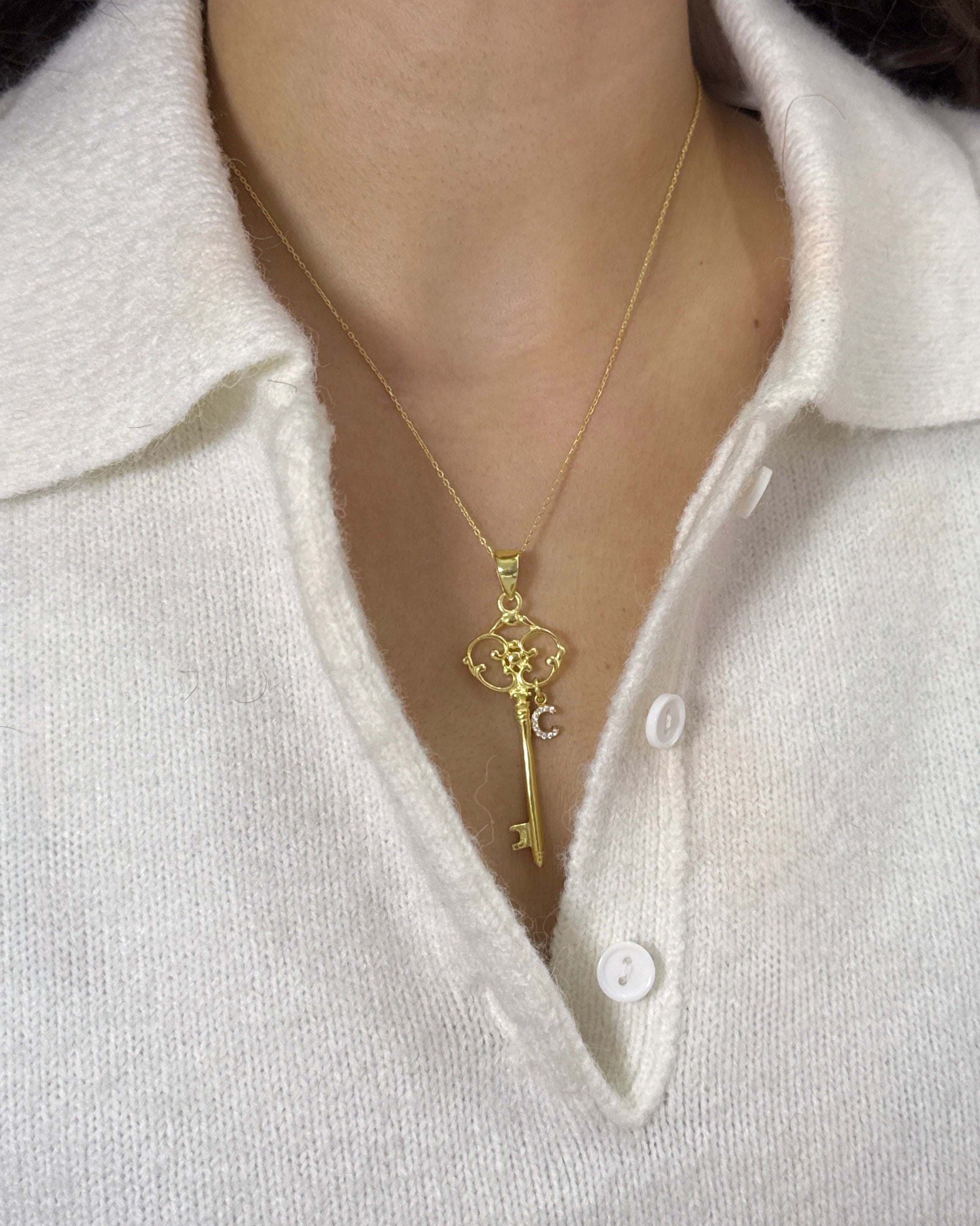 925 | Harfli Anahtar Hera Kolye