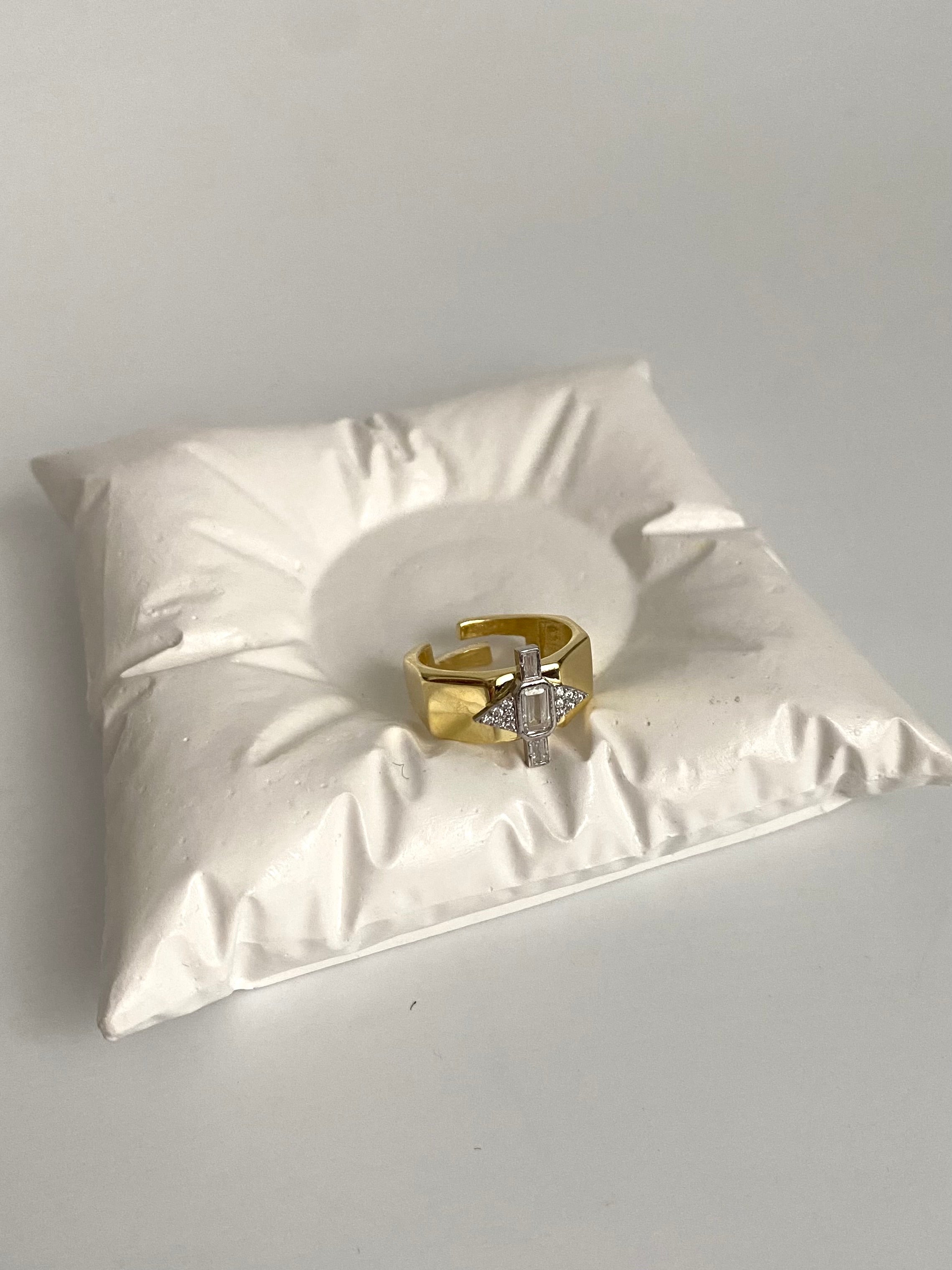 925 Gümüş Baget Mix Taş Serçe Parmak Yüzüğü