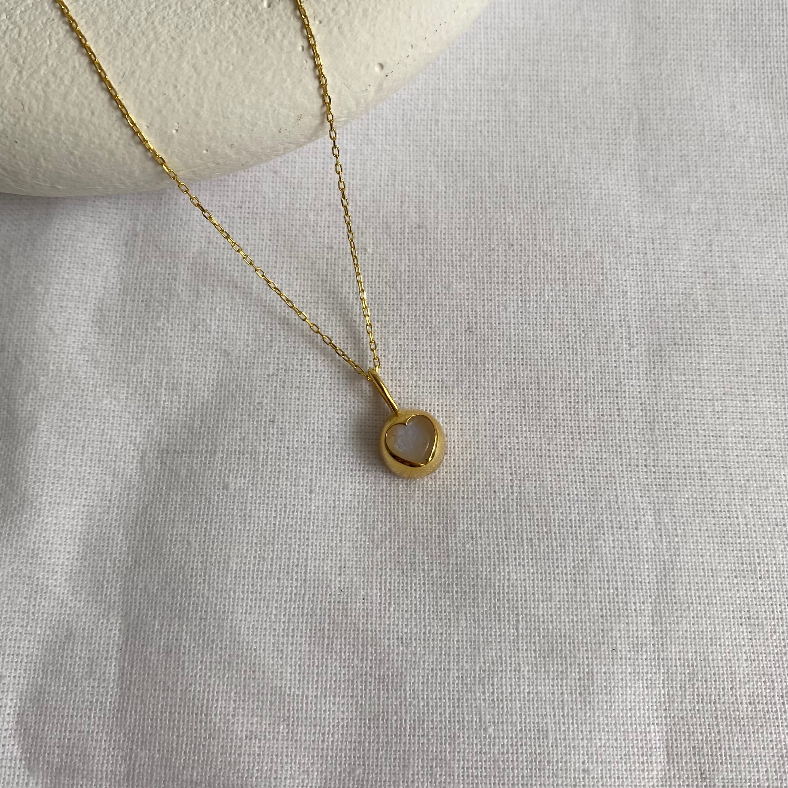 925 Ayar Gümüş | Kalpli Ay Taşı Kolye