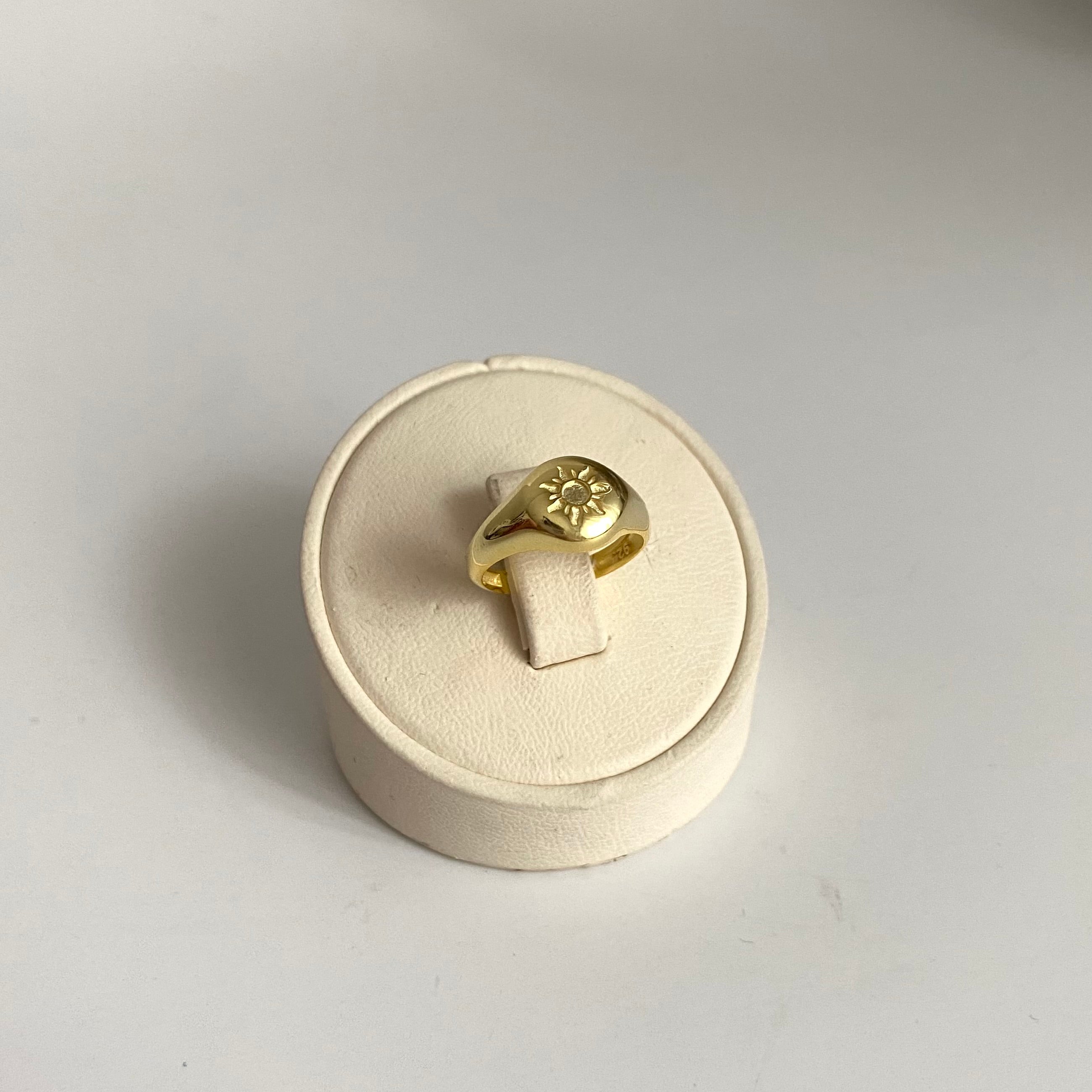 925 Gümüş Güneş Serçe Parmak Yüzüğü