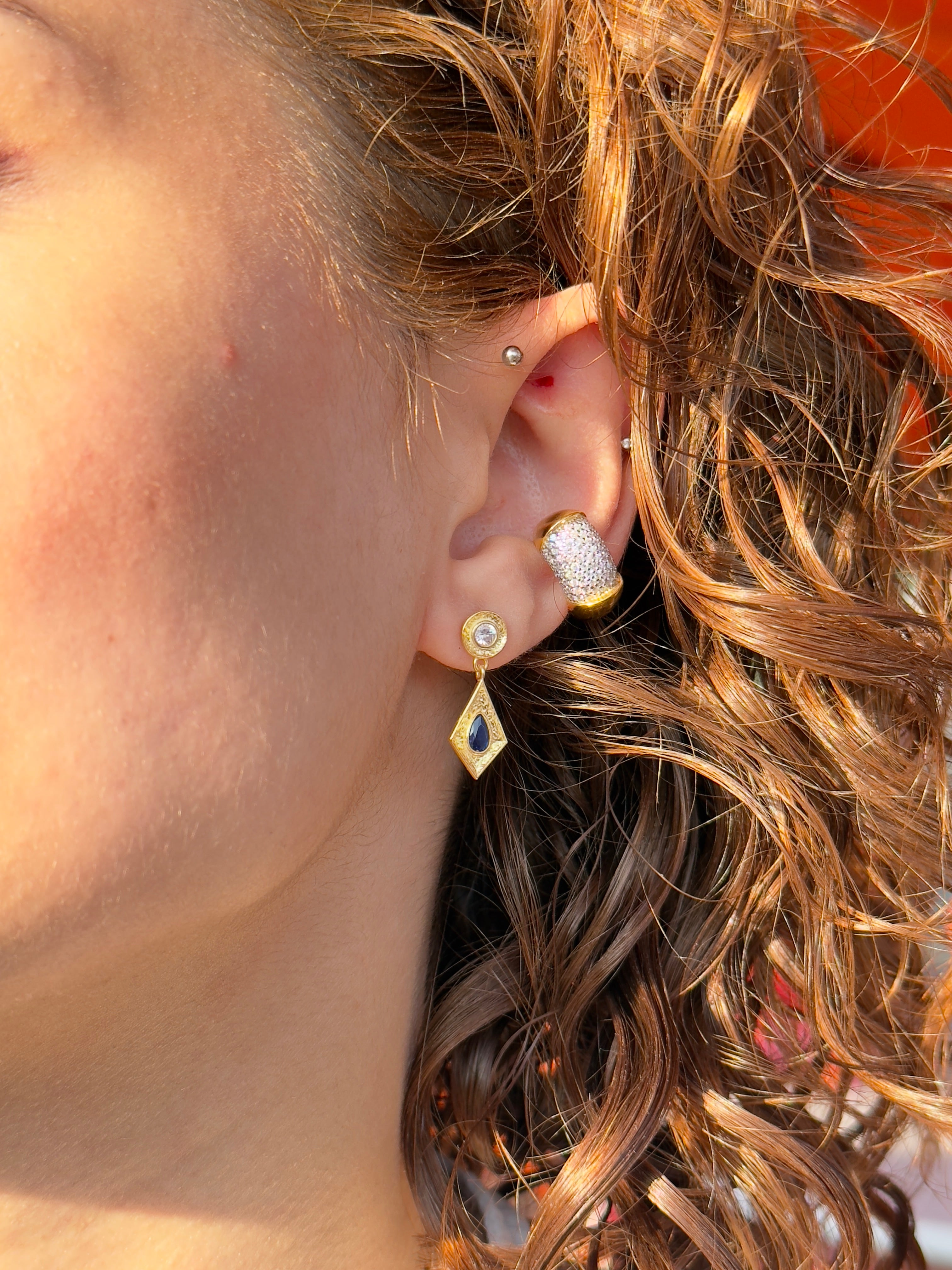 925 Gümüş Raya Küpe