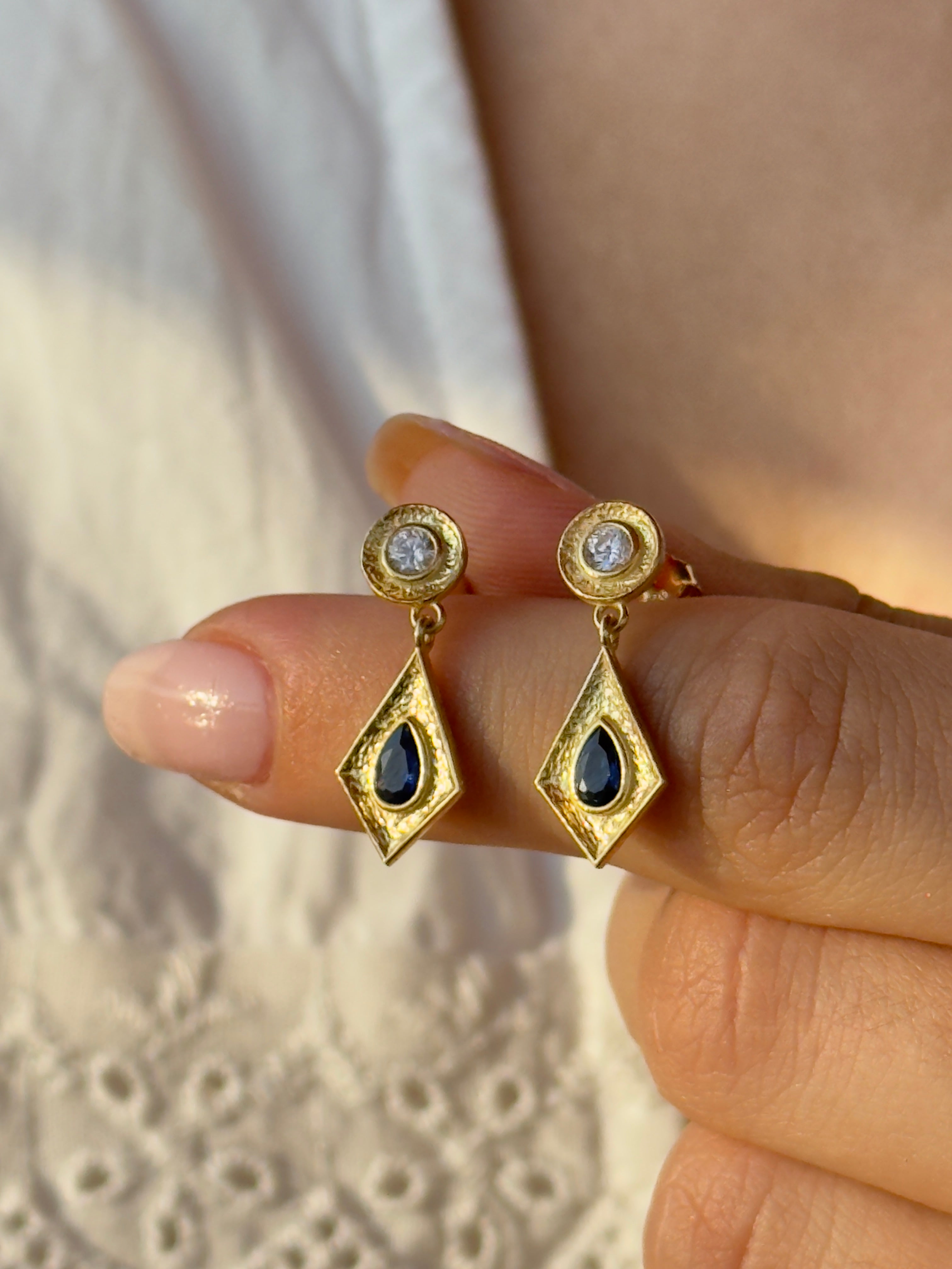 925 Gümüş Raya Küpe