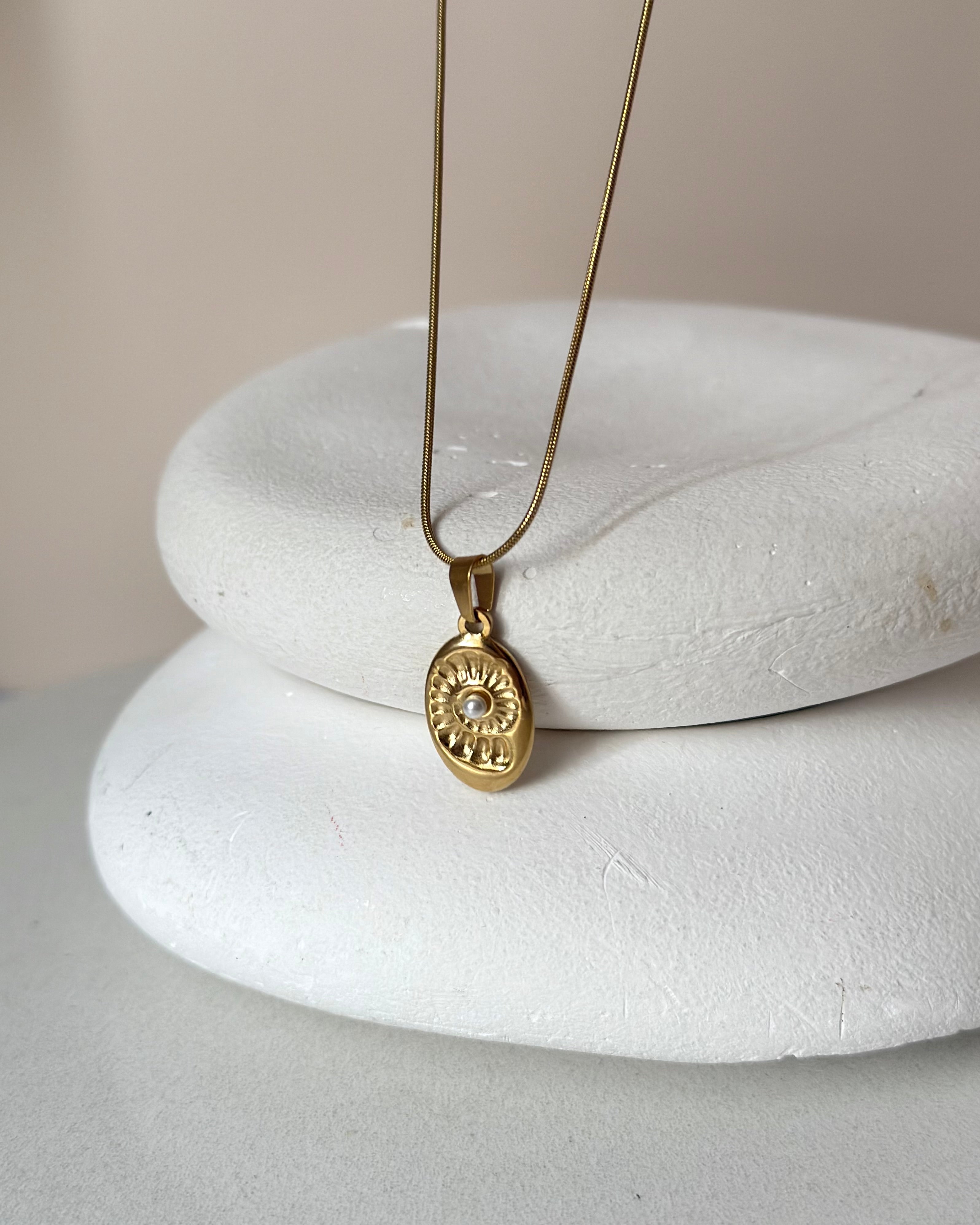 Çelik | Salyangoz Kabuğu Kolye