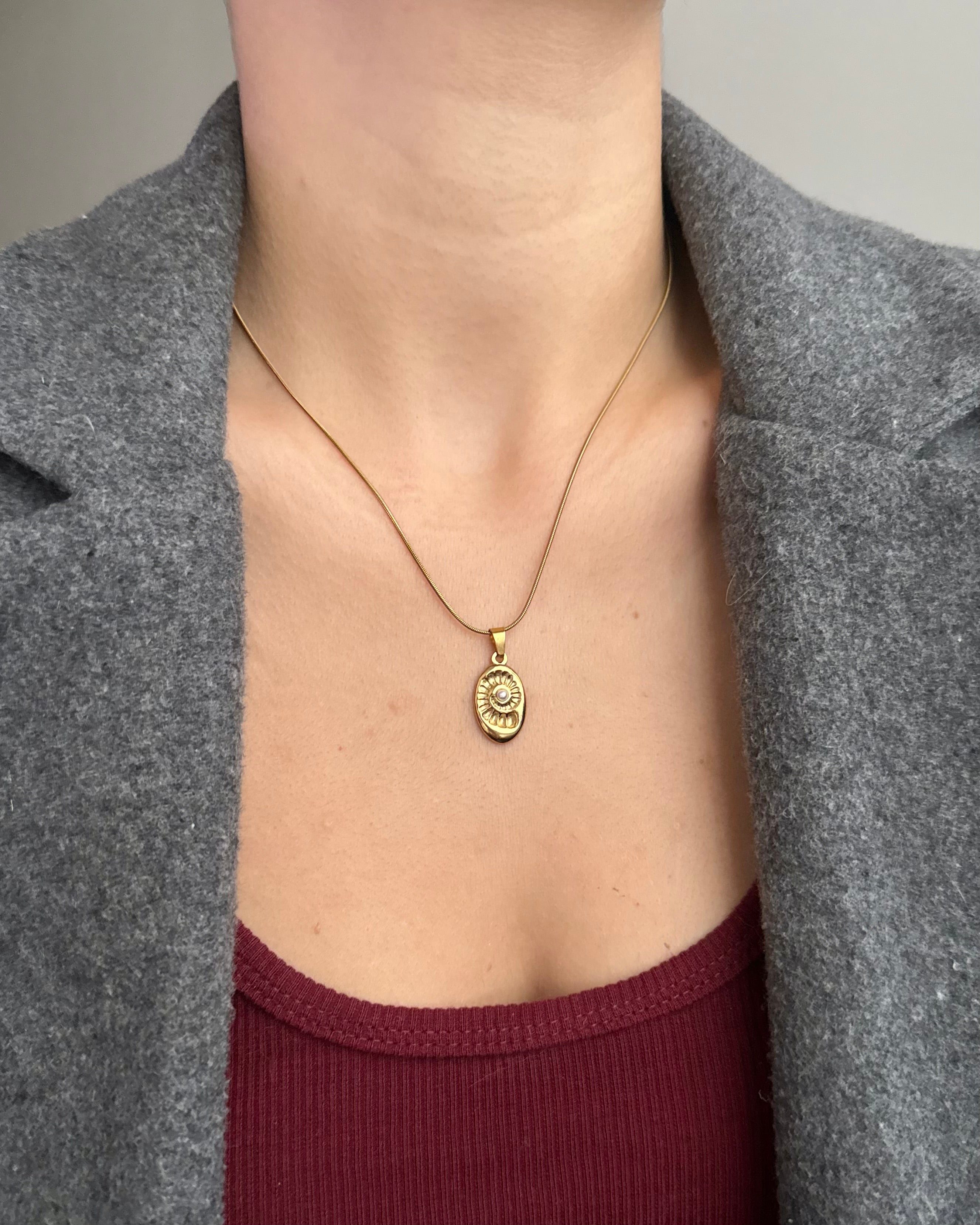 Çelik | Salyangoz Kabuğu Kolye