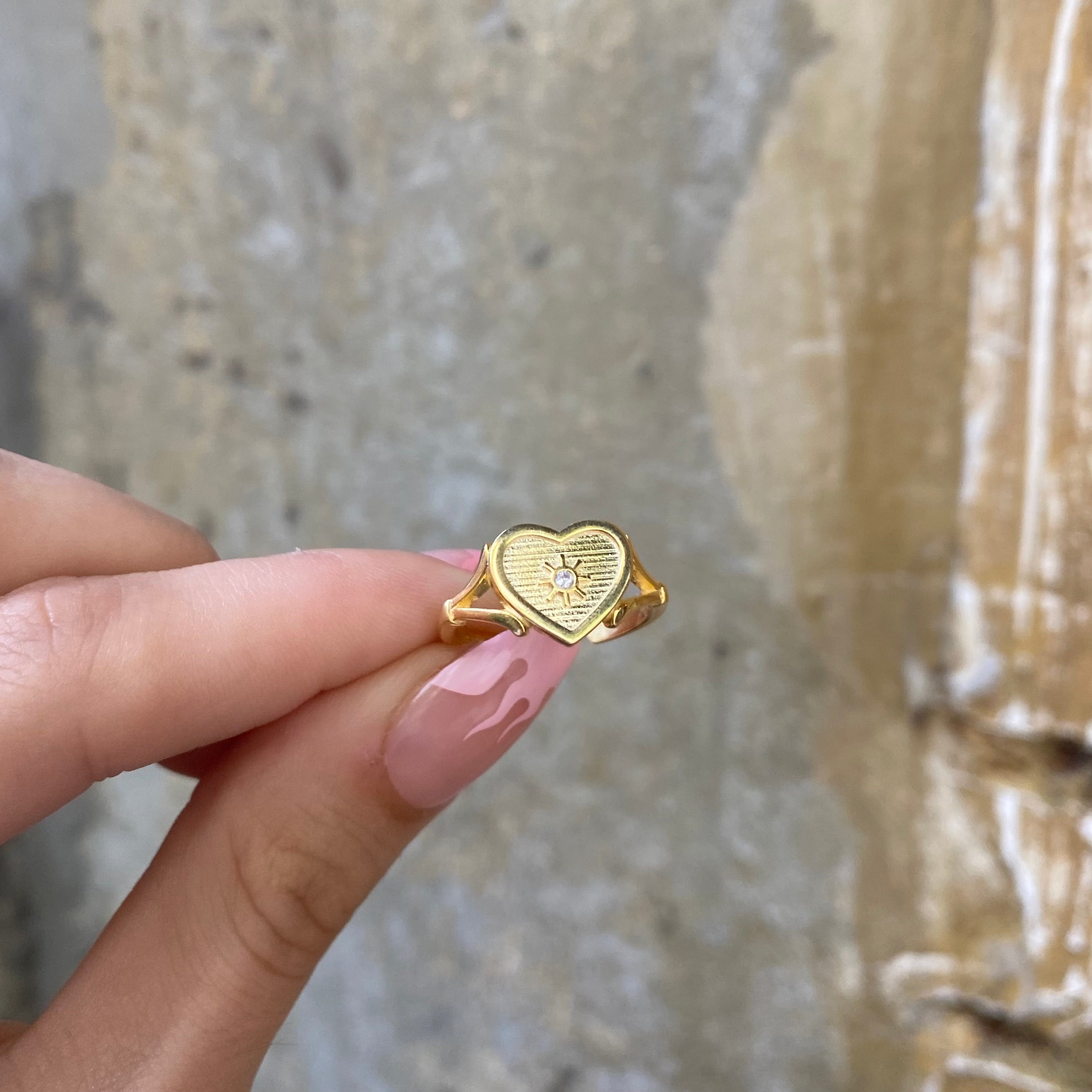 925 Ayar Gümüş | Taş Detay Kalp Yüzük