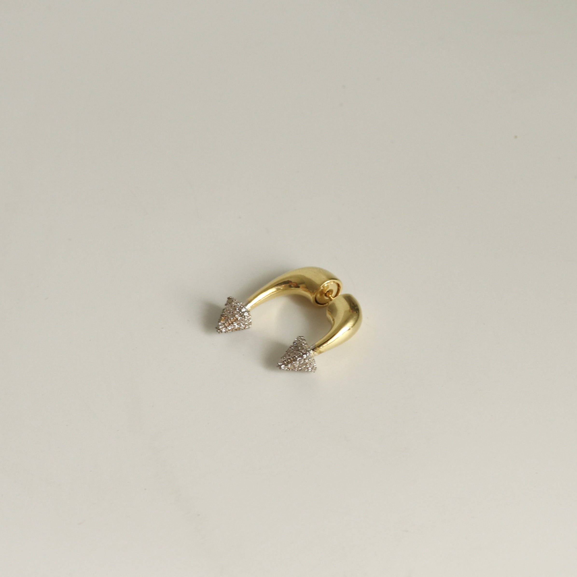 925 Gümüş Çivili Geçmeli Mix Küpe Tekli