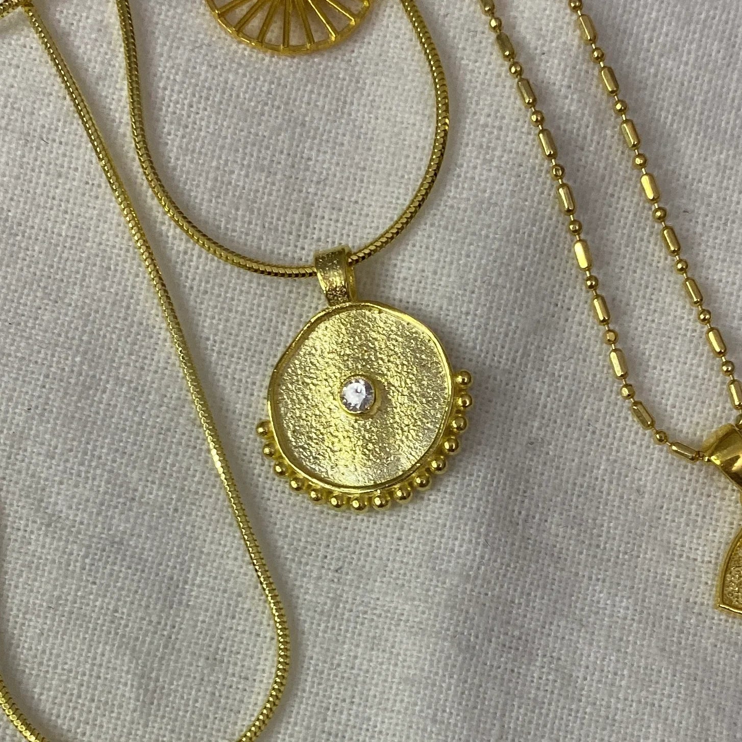 925 Ayar Gümüş | Beyaz Etnik Taş Kolye