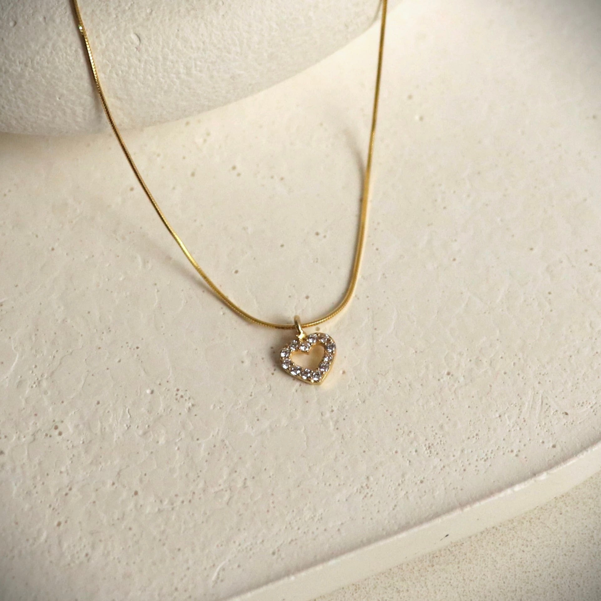 925 Ayar Gümüş | Yılan Zincirde Kalp Kolye