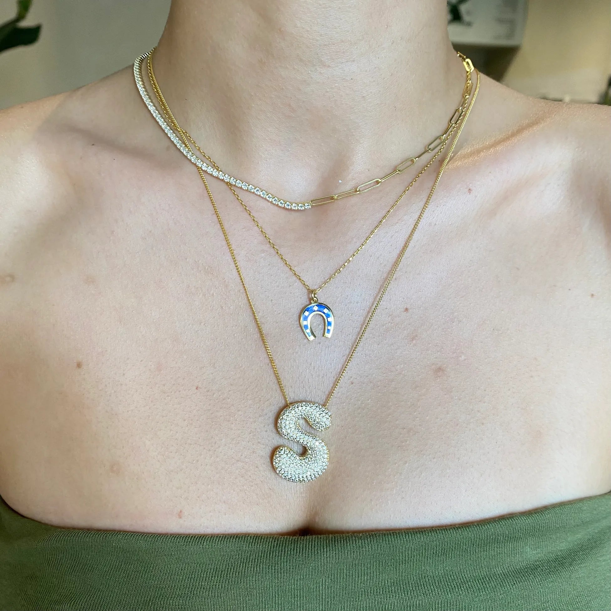 925 Ayar Gümüş Taşlı Büyük Asimetrik Harf Kolye