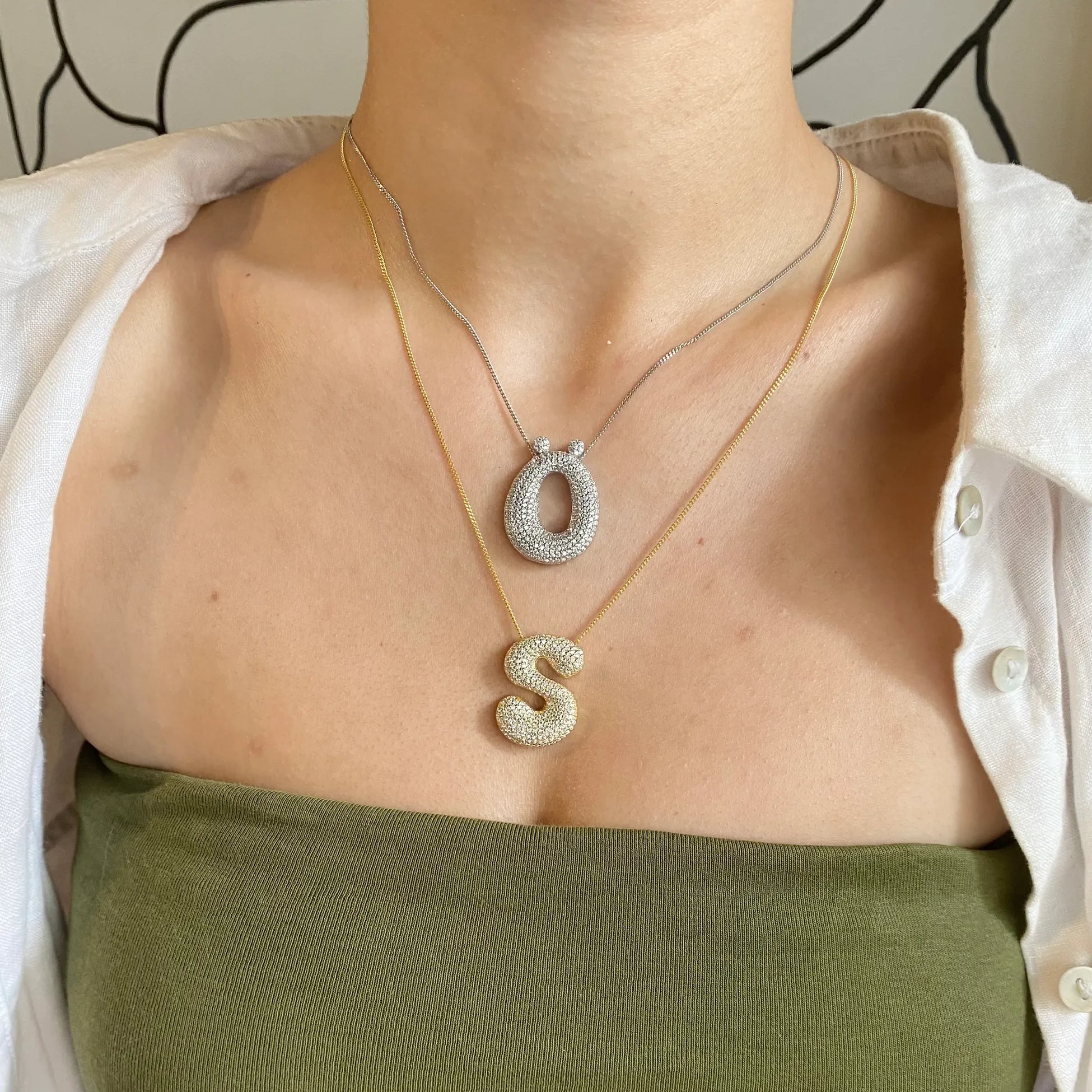 925 Ayar Gümüş Taşlı Büyük Asimetrik Harf Kolye