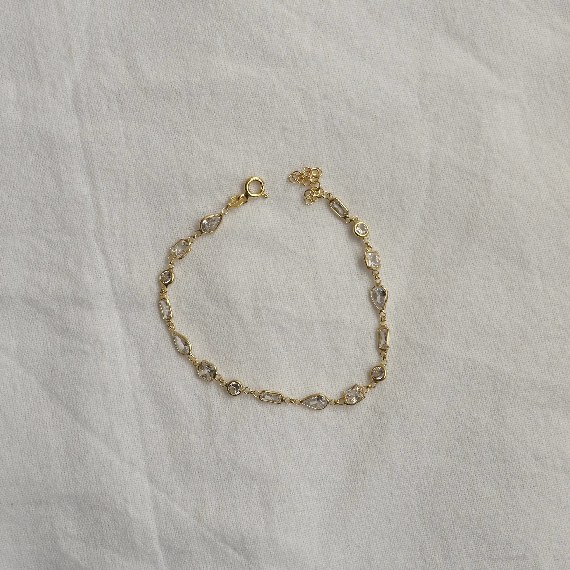 925 Ayar Gümüş Asimetrik Taş Bileklik