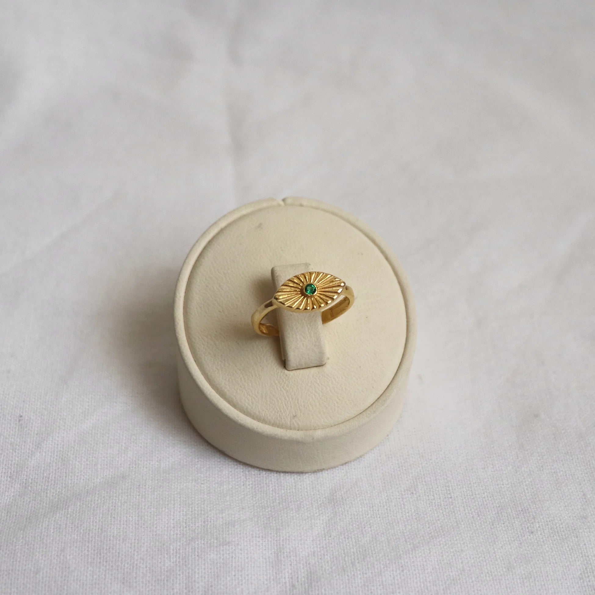 925 Ayar Gümüş Çizgili Yeşil Göz Yüzük