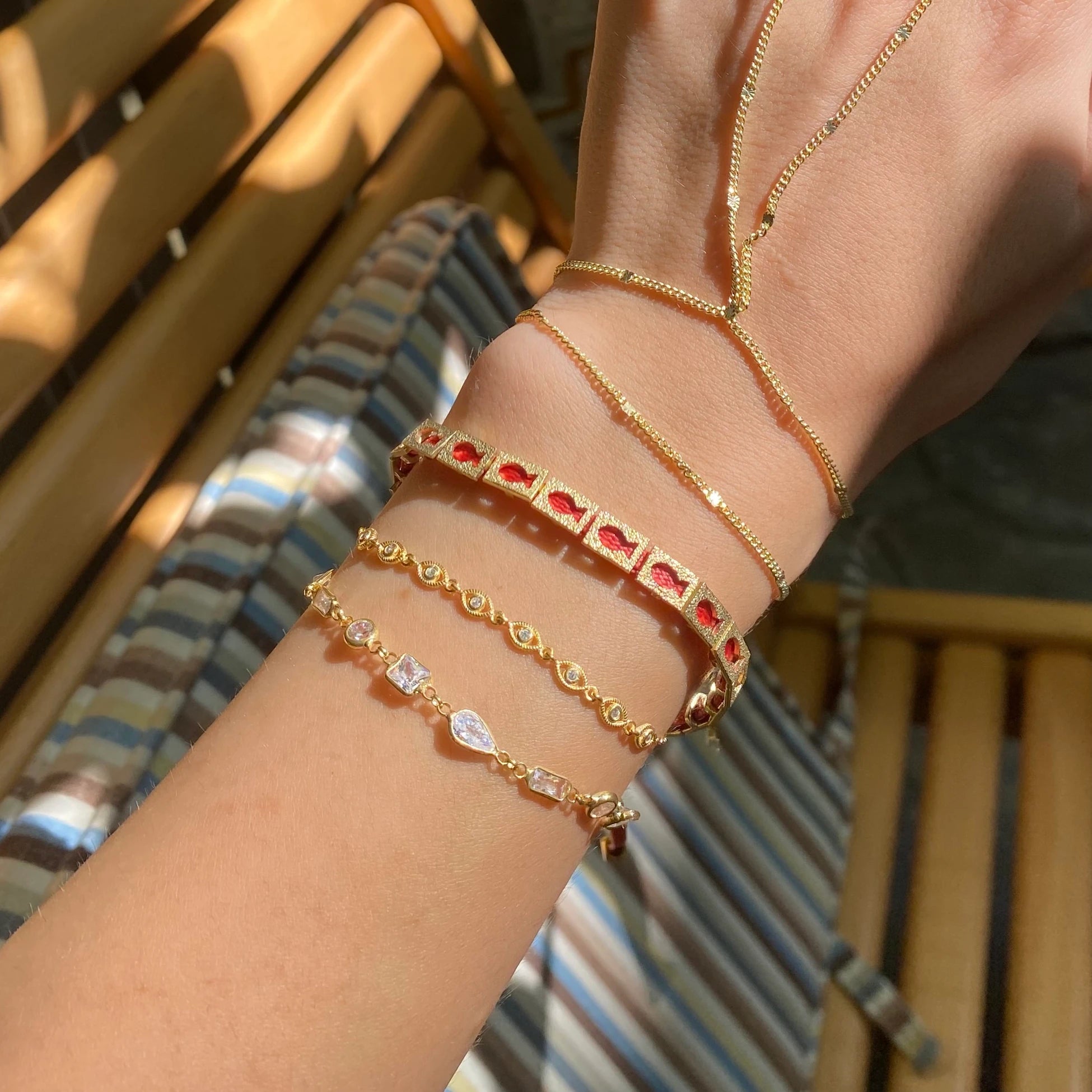 925 Ayar Gümüş Minimal Sıralı Göz Bileklik