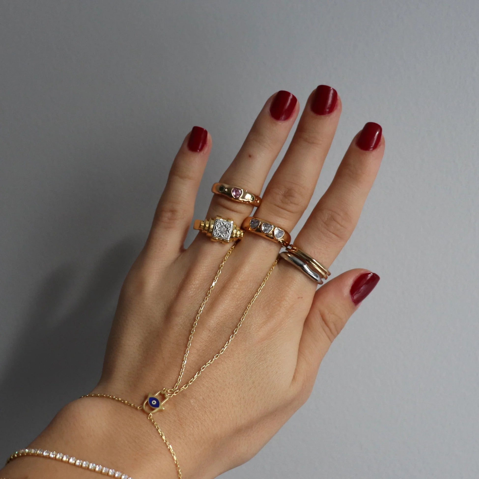 925 Ayar Gümüş Mineli Hamsa Şahmeran