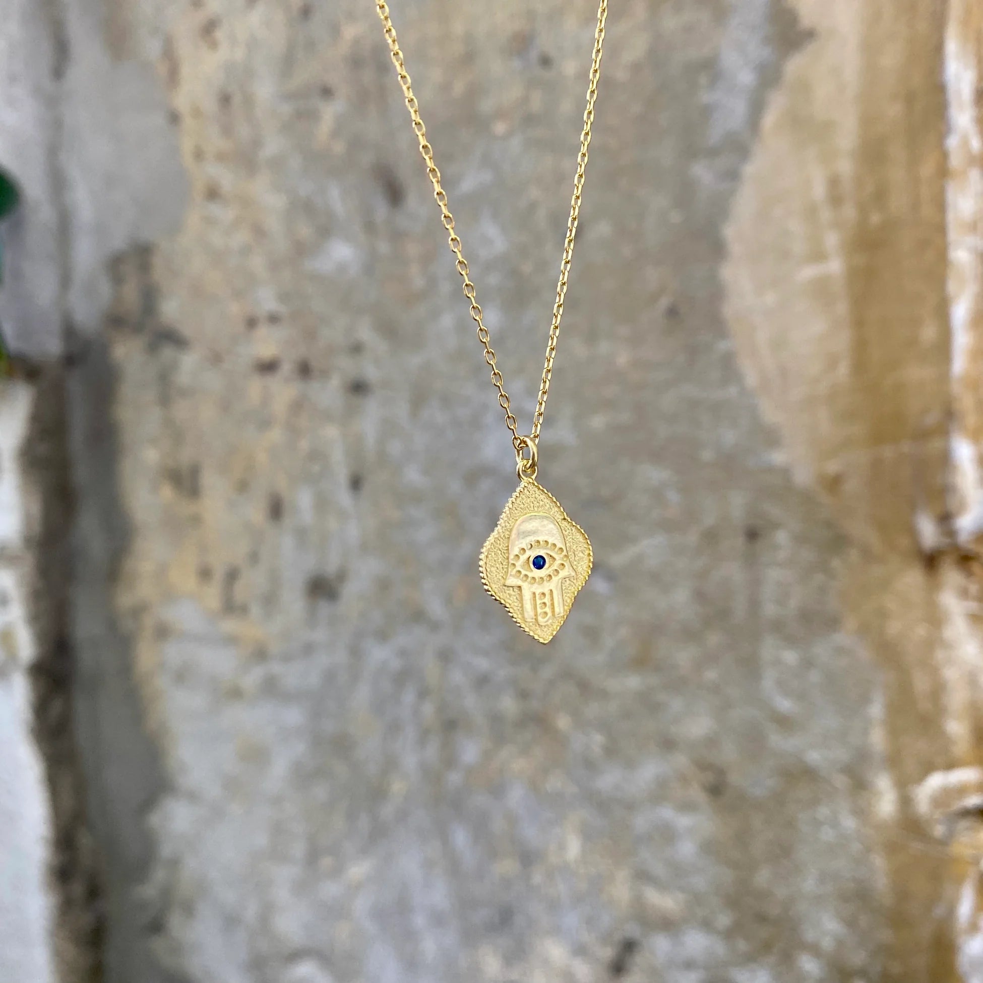 925 Ayar Gümüş Etnik Lacivert Taşlı Hamsa Kolye