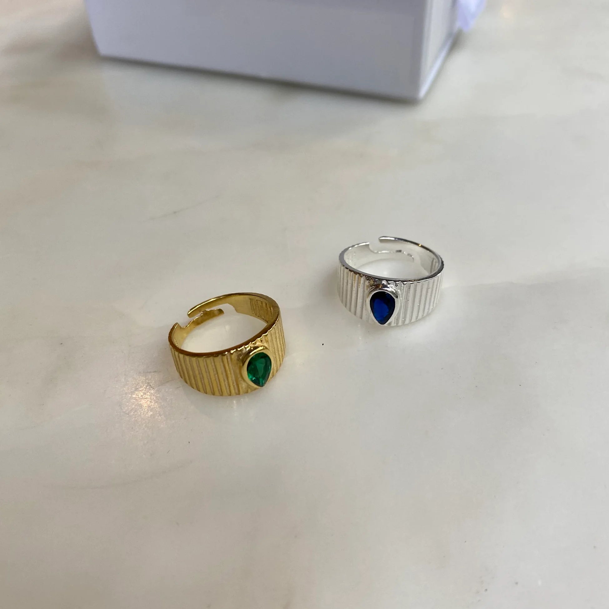 925 Ayar Gümüş Damla Taş Serçe Parmak Yüzüğü