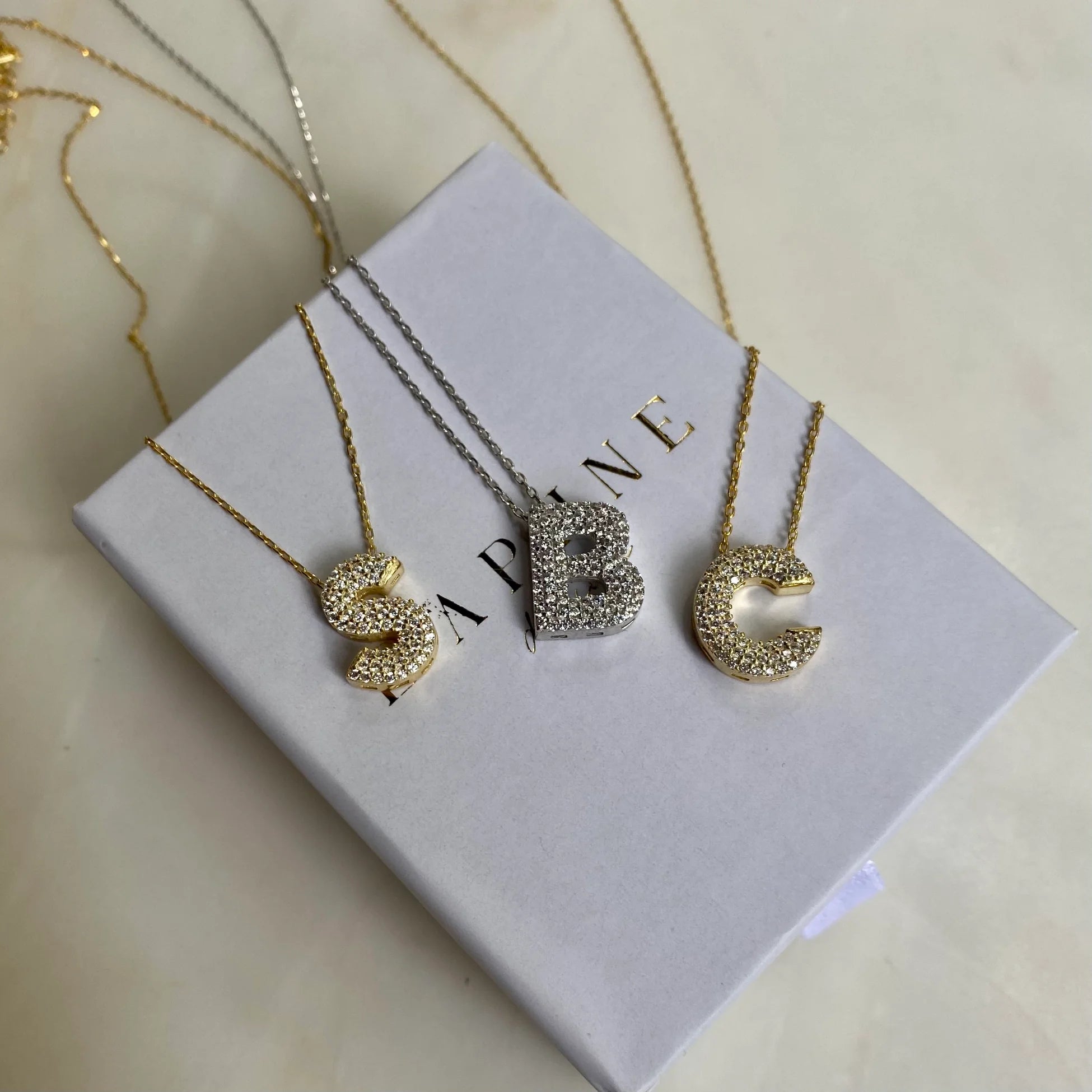 925 Ayar Gümüş | Tombul Taşlı Harf Kolye