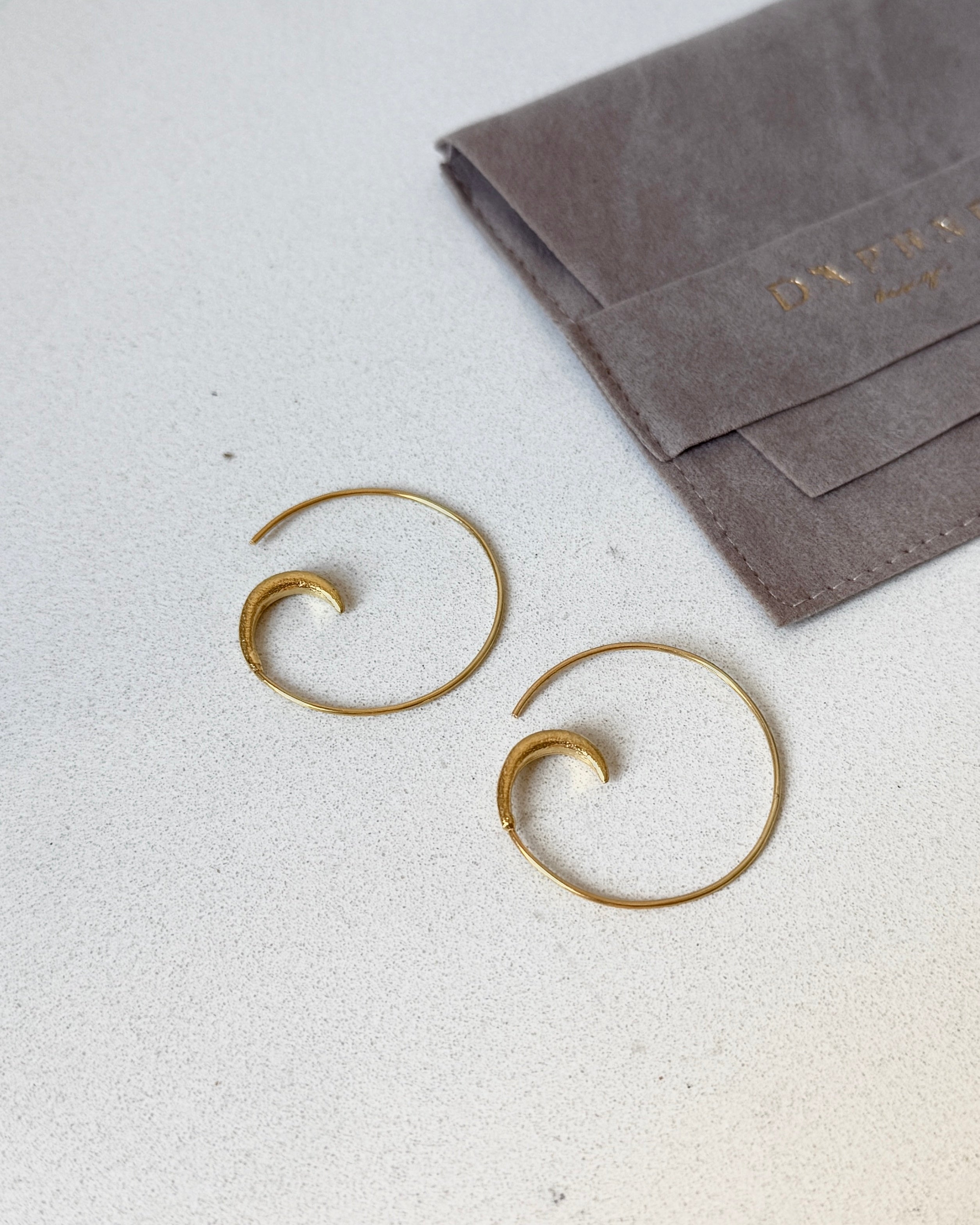 925 | Minimal Döngü Küpe