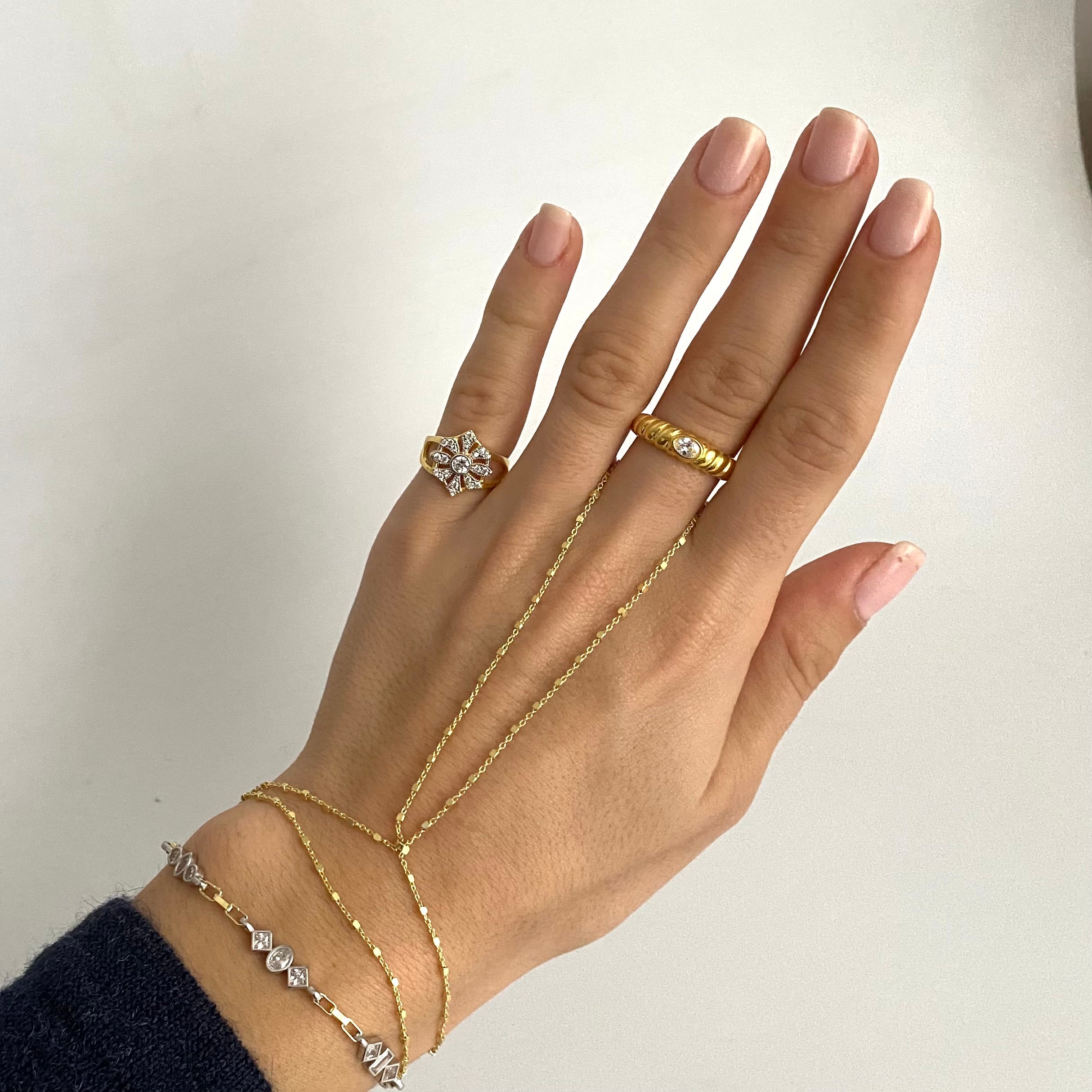 925 Ayar Gümüş Burgulu Taş Yüzük