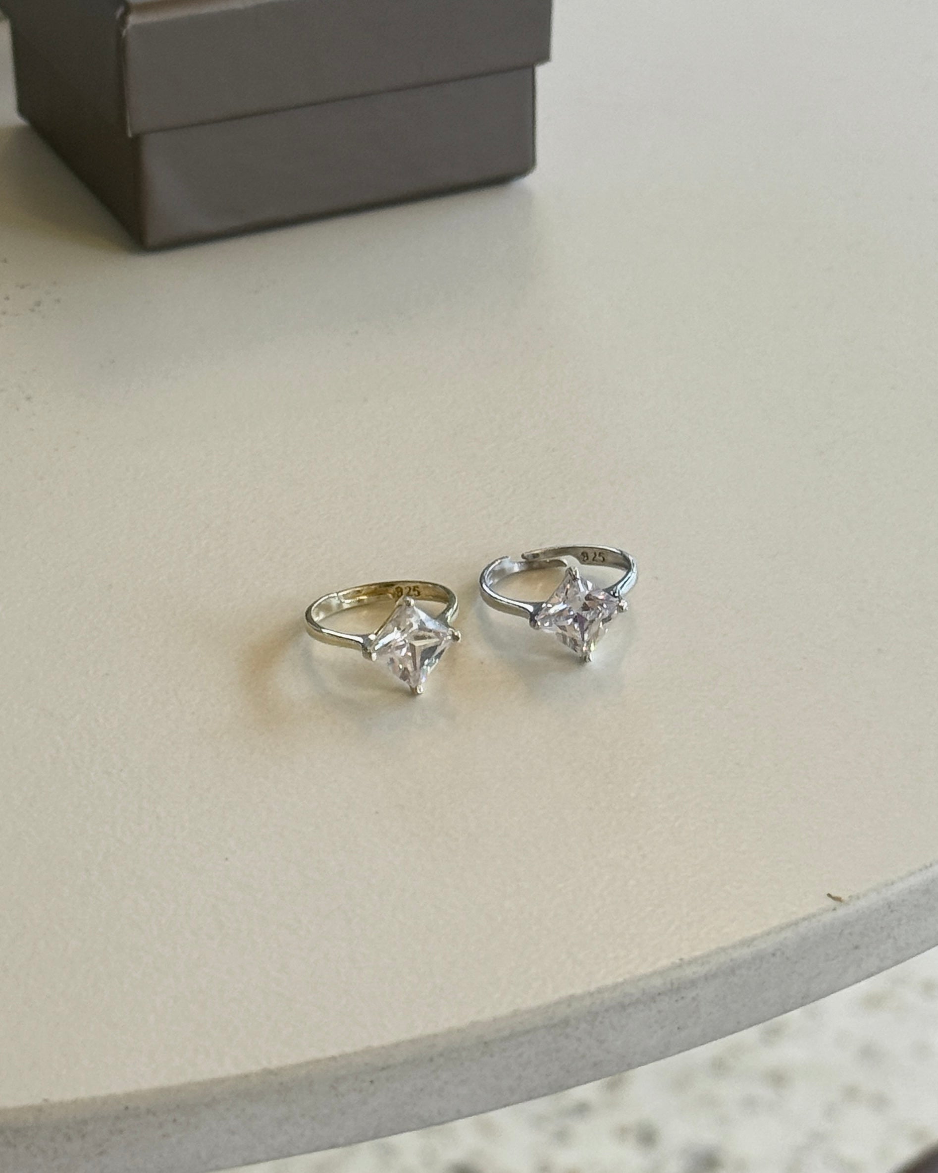 925 | Kare Tektaş Yüzük