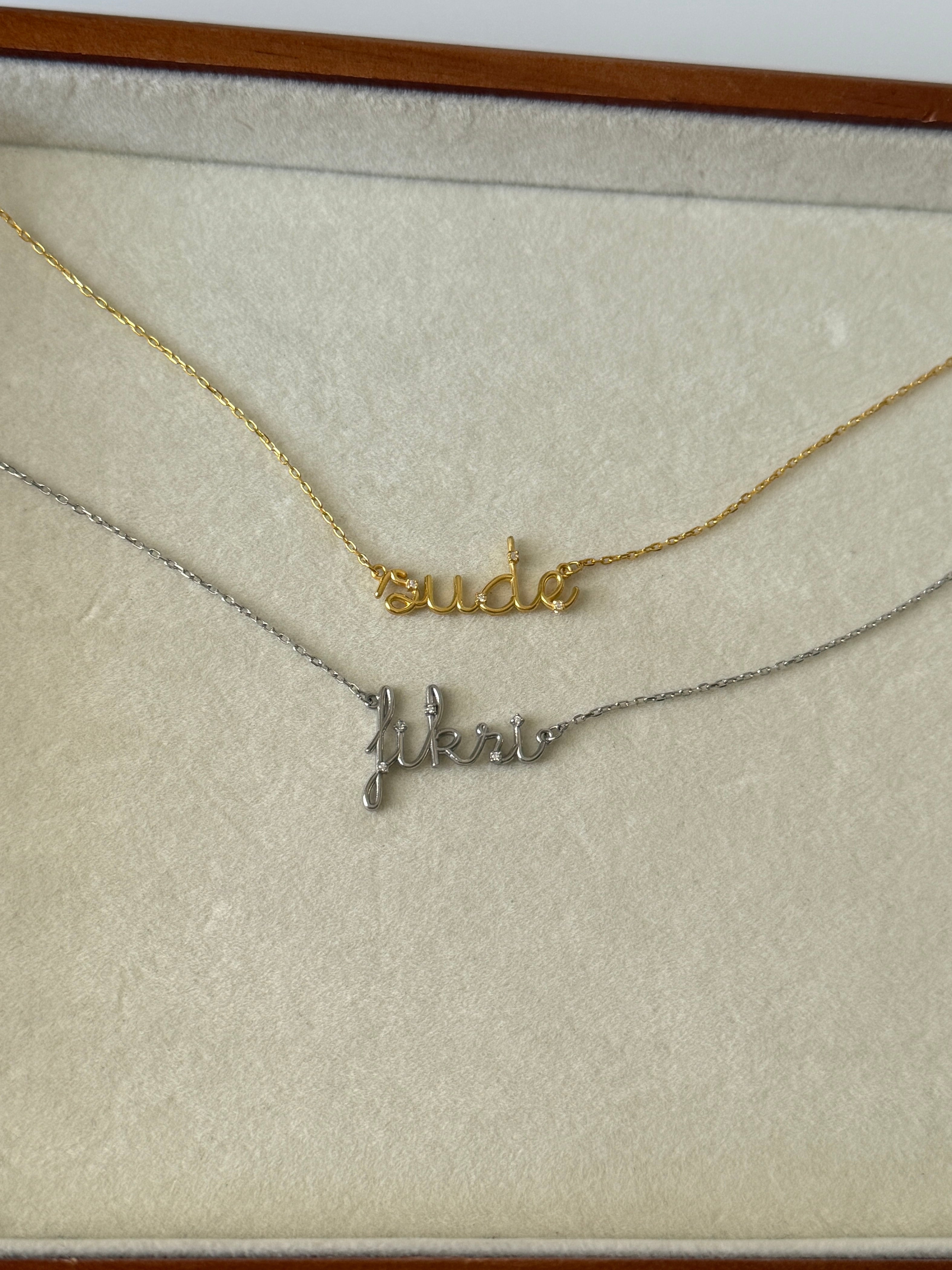 925 Gümüş Tasarım Taşlı İsim Kolye