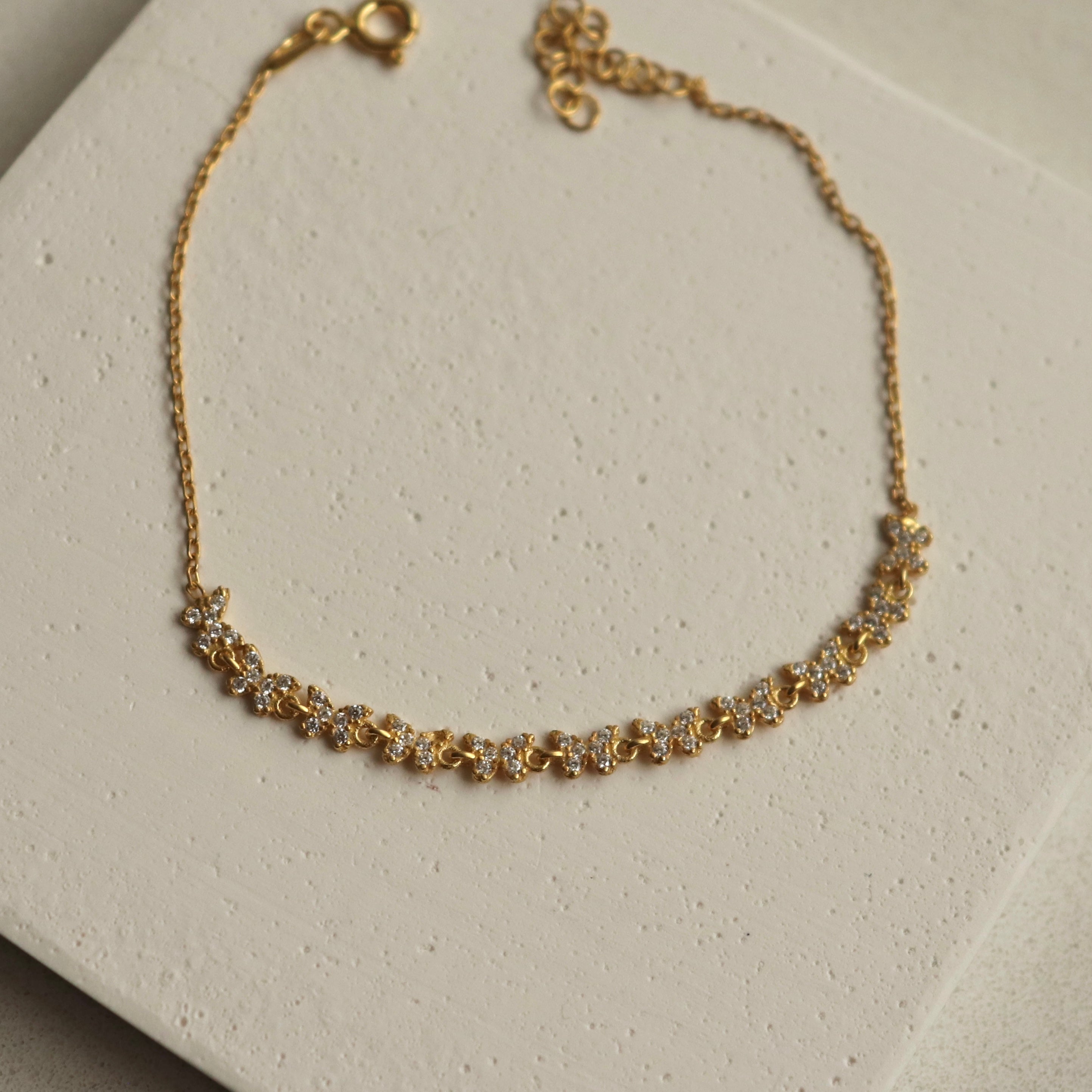 925 Ayar Gümüş | Mini Sıralı Kelebek Bileklik