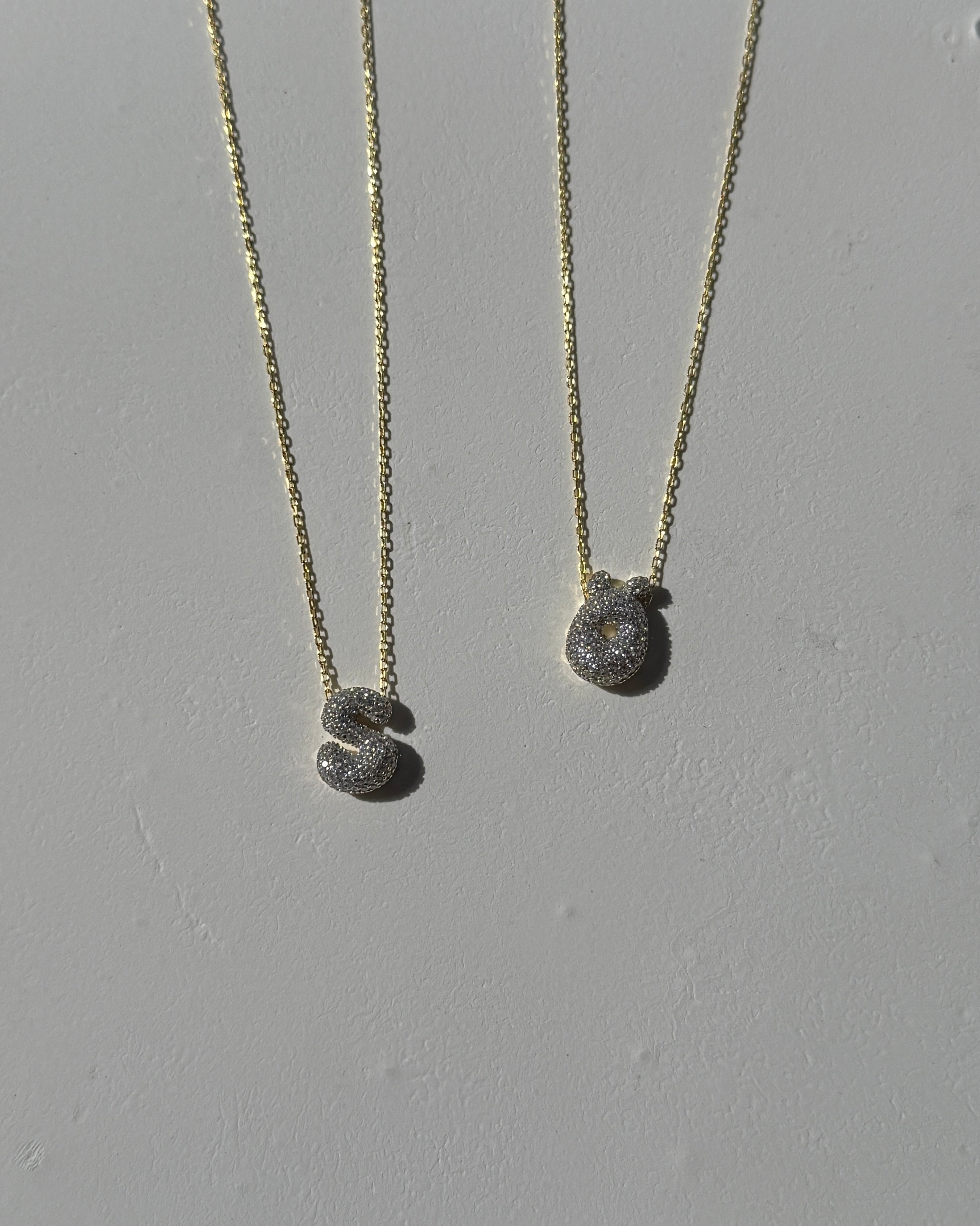 925 | Mini Asimetrik Harf Kolye