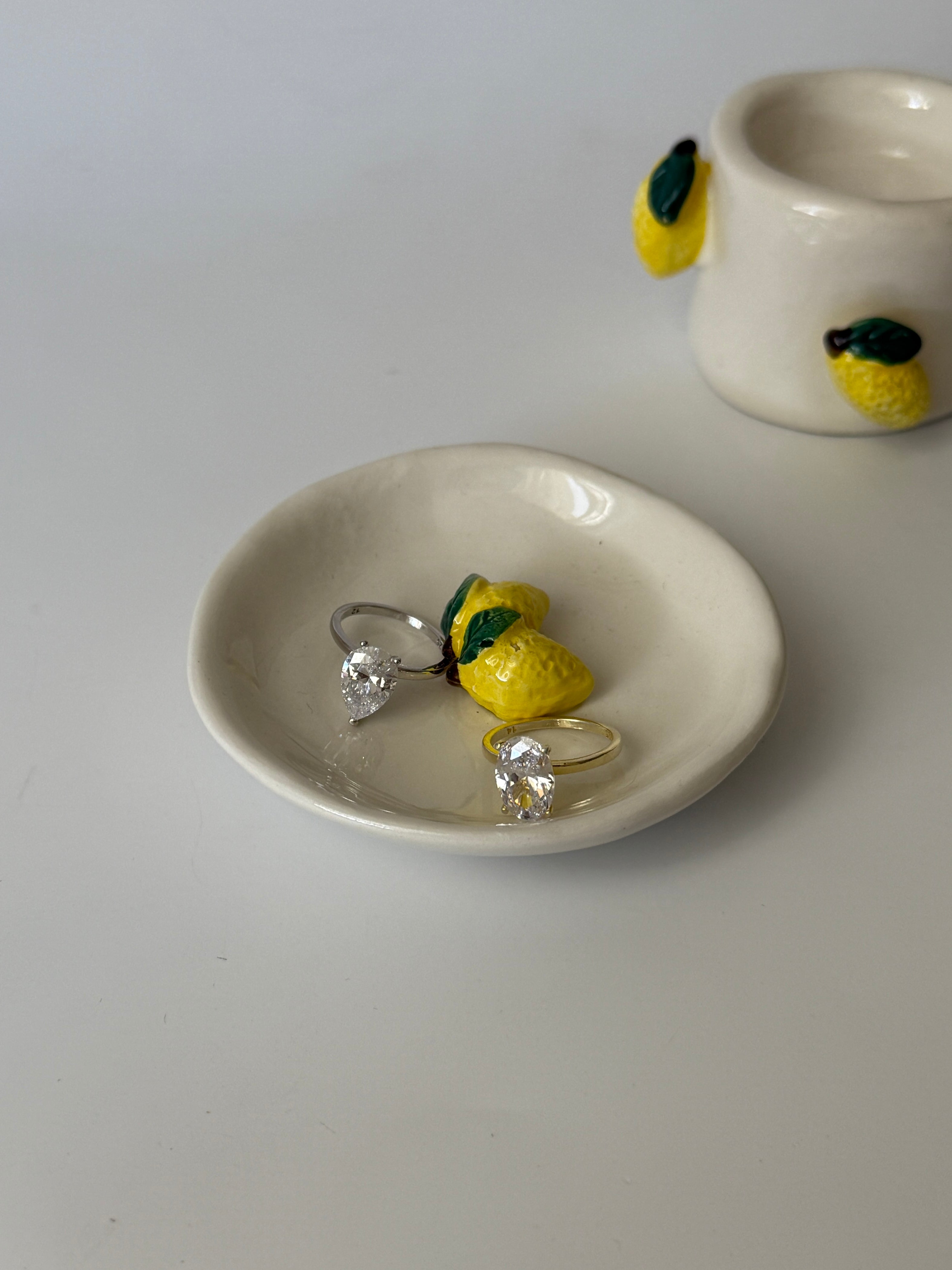 925 Gümüş Damla Tektaş Yüzük