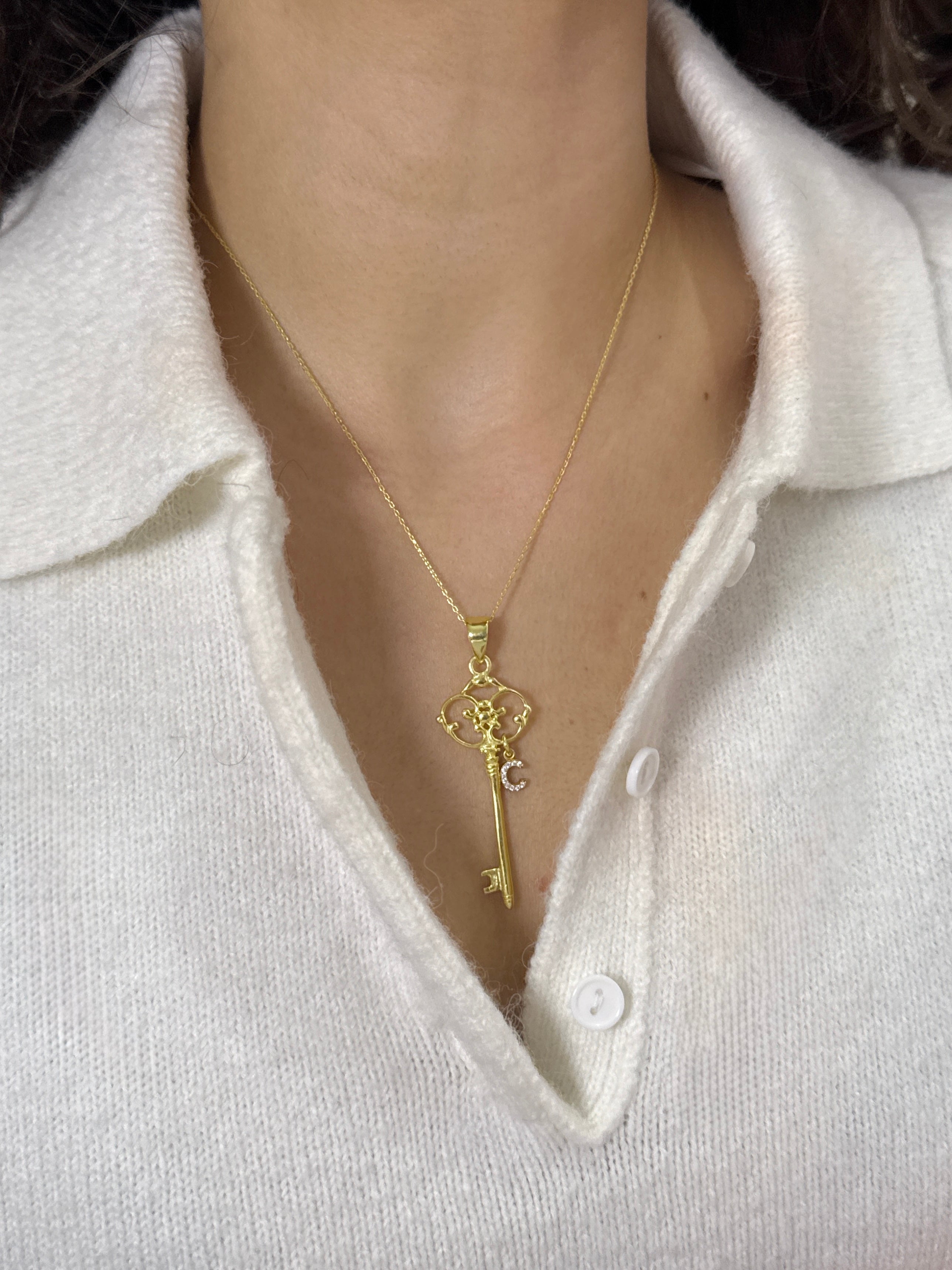 925 | Harfli Anahtar Hera Kolye