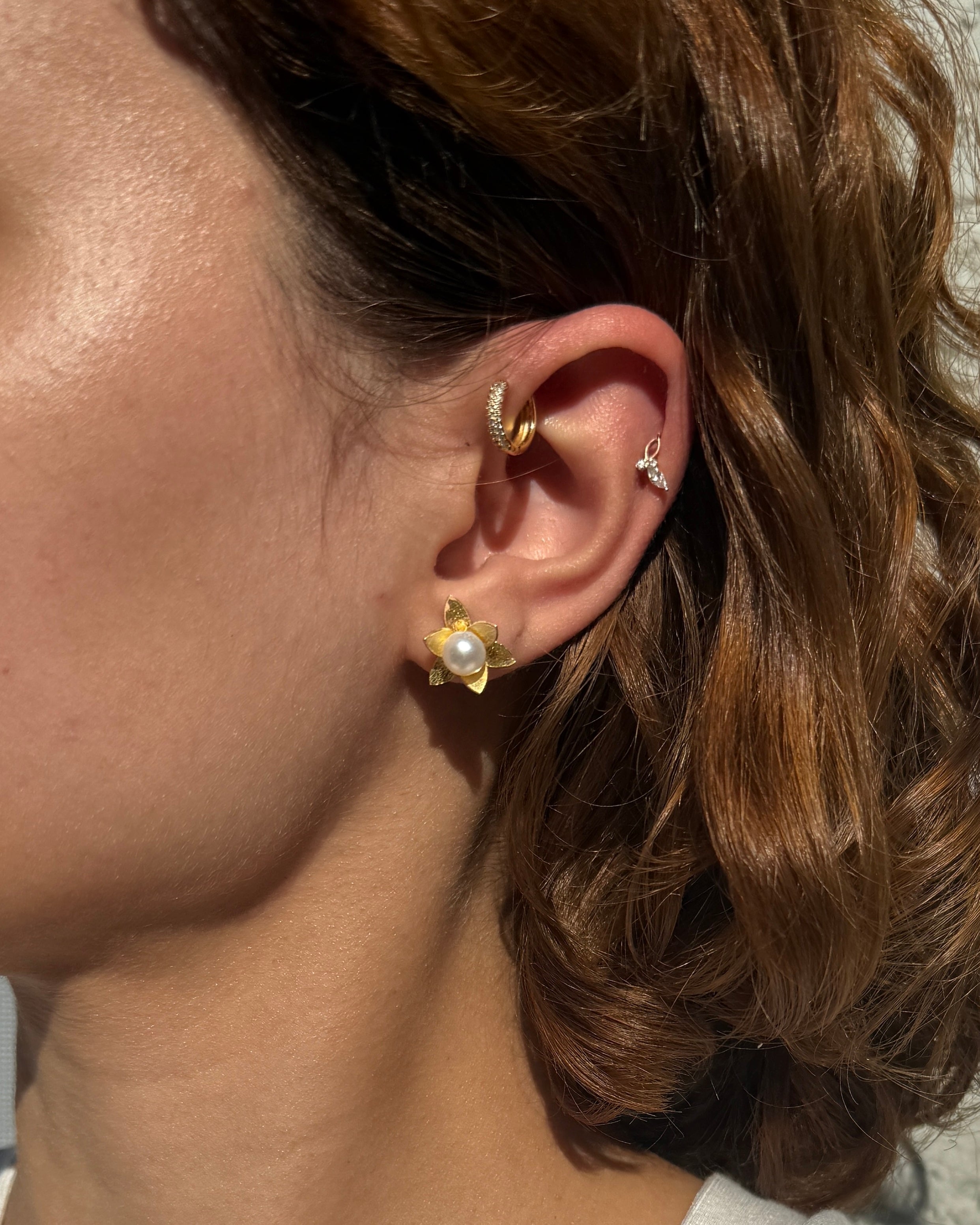 925 | İnci Lotus Küpe